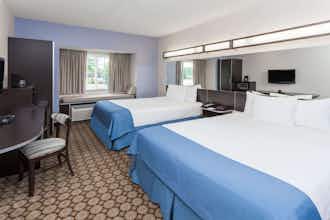 Hotel Microtel Elkhart photo 1