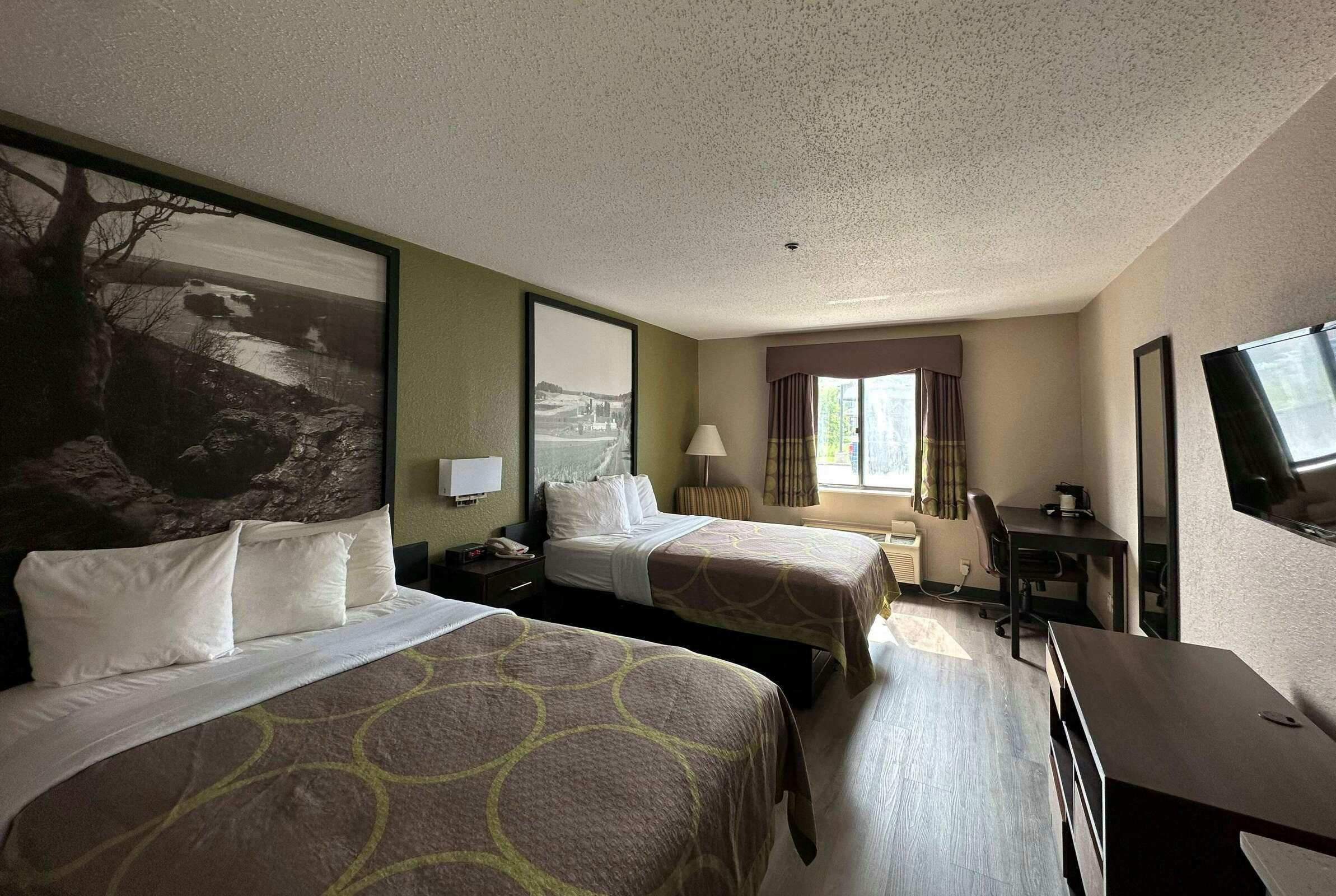 Hotel Super 8 by Wyndham Green Bay I-43 Bus. Park photo 3