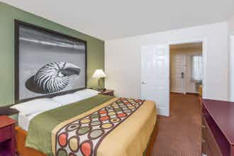 Hotel Super 8 Monterey photo 2