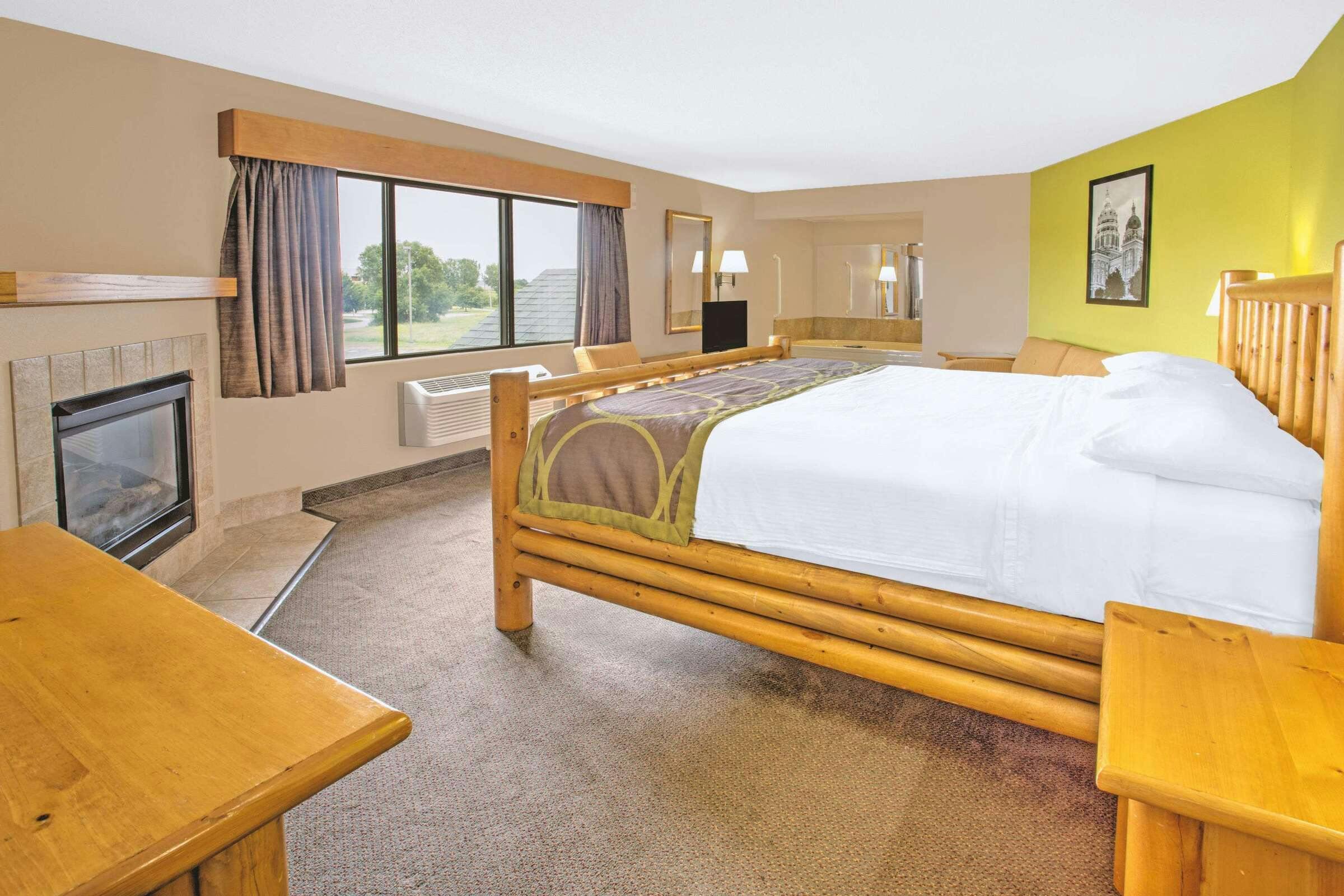 Hotel Super 8 by Wyndham Davenport photo 1