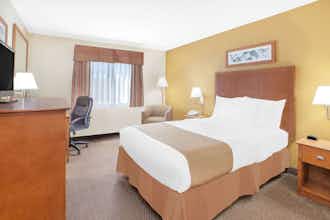 Hotel Baymont I S Port Huron photo 1