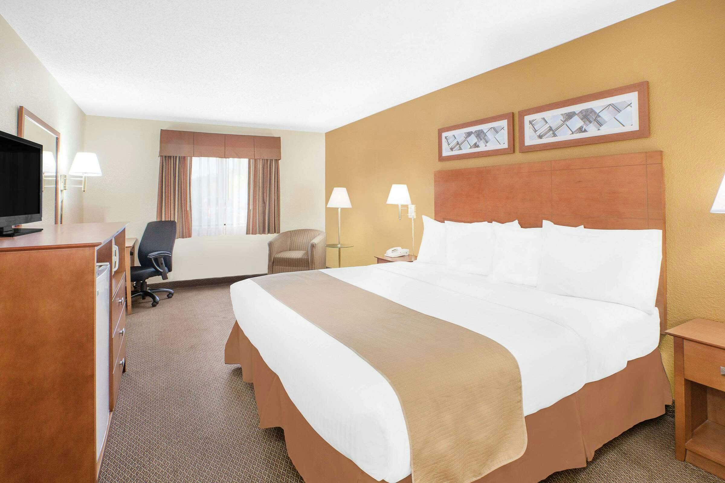 Hotel Baymont I S Port Huron photo 2