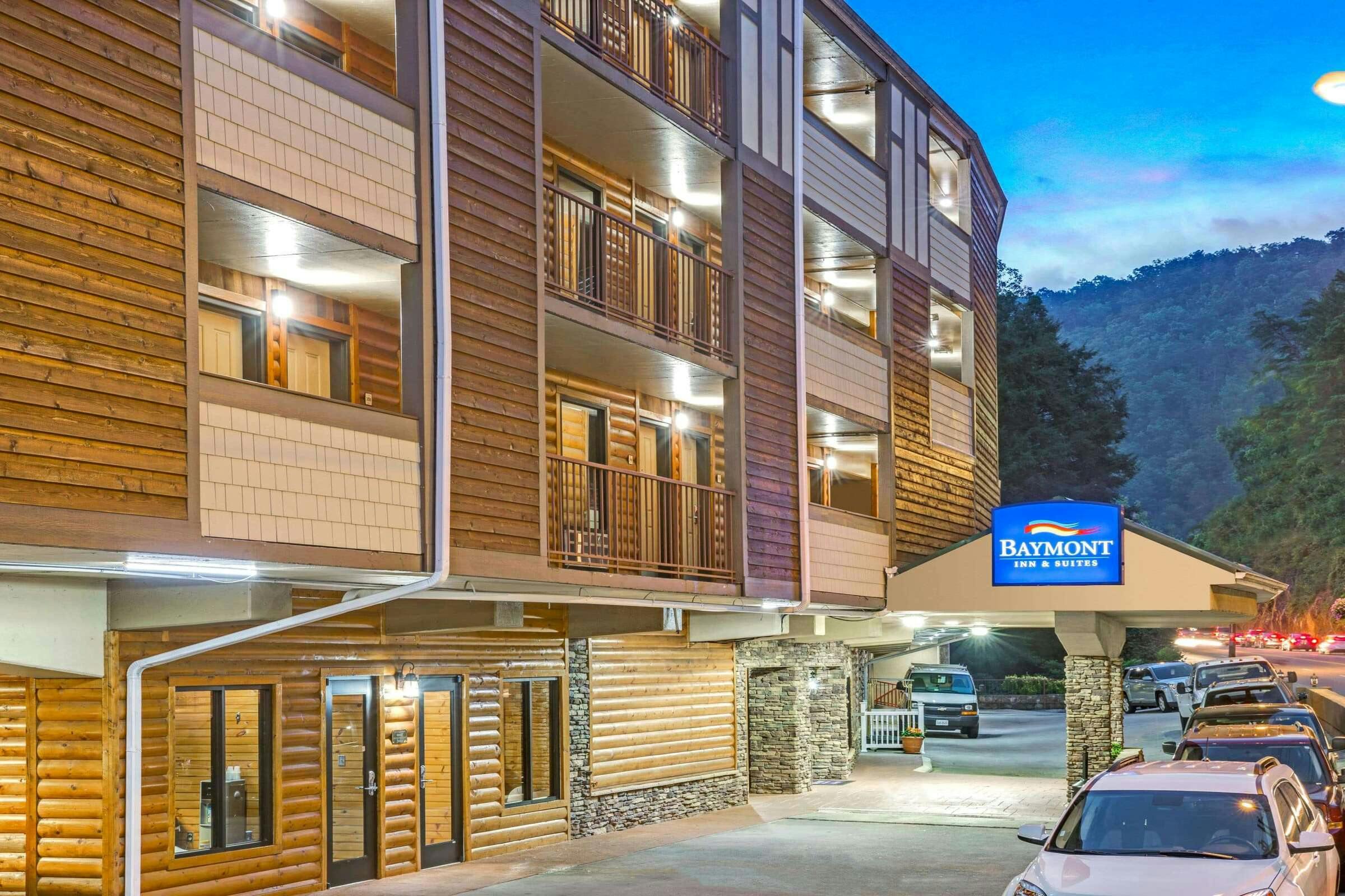 Baymont by Wyndham Gatlinburg On The River