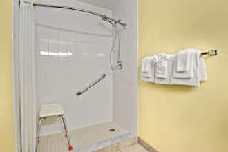 Hotel Super 8 Barrie South photo 5