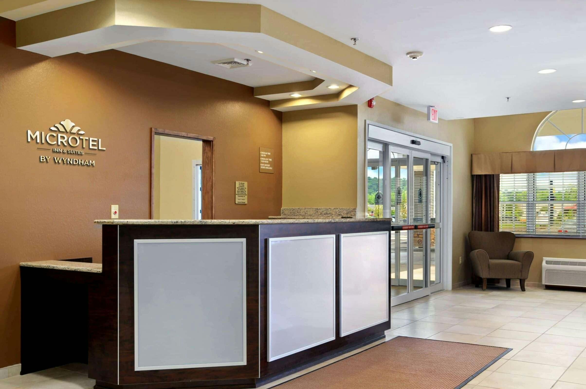 Hotel Microtel Inn & Suites by Wyndham Marietta photo 3