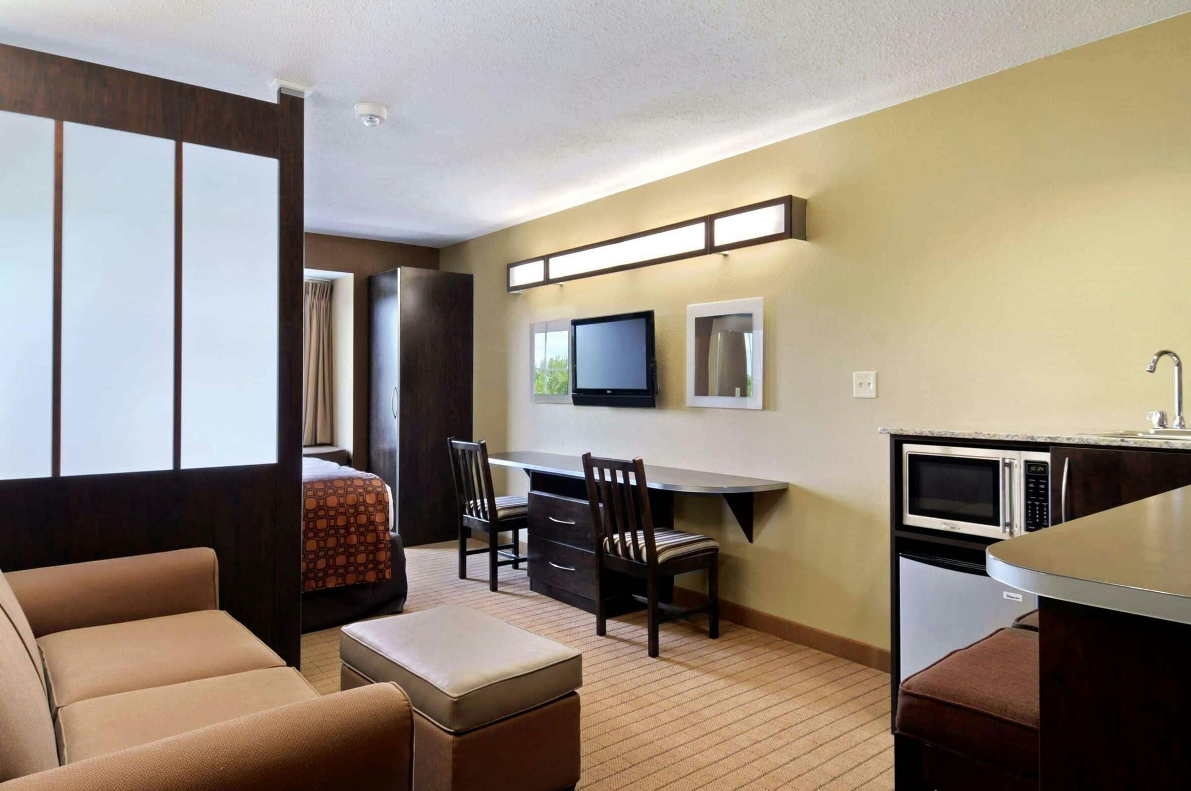 Hotel Microtel Inn & Suites by Wyndham Marietta photo 5