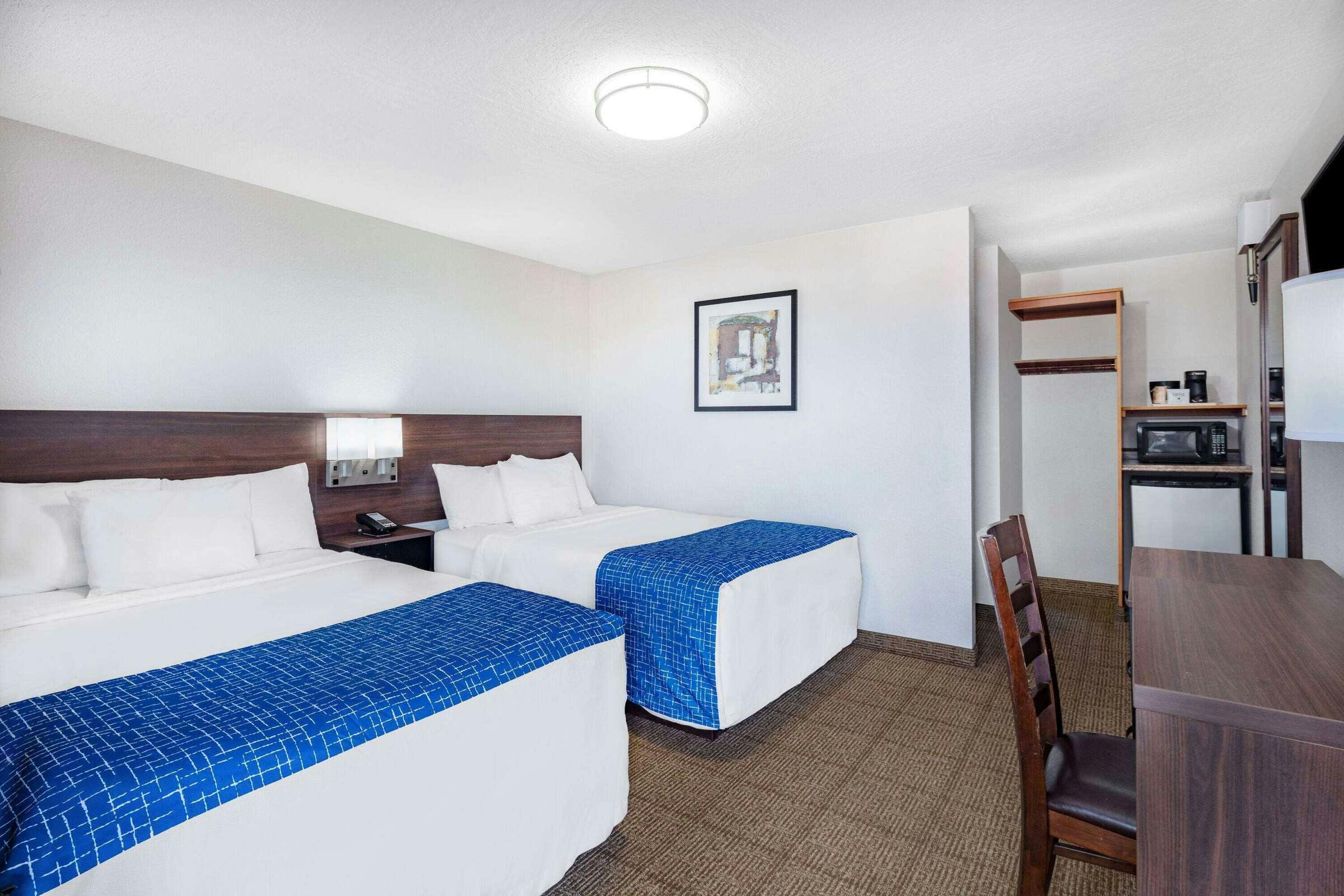 Hotel Travelodge by Wyndham Newport photo 3