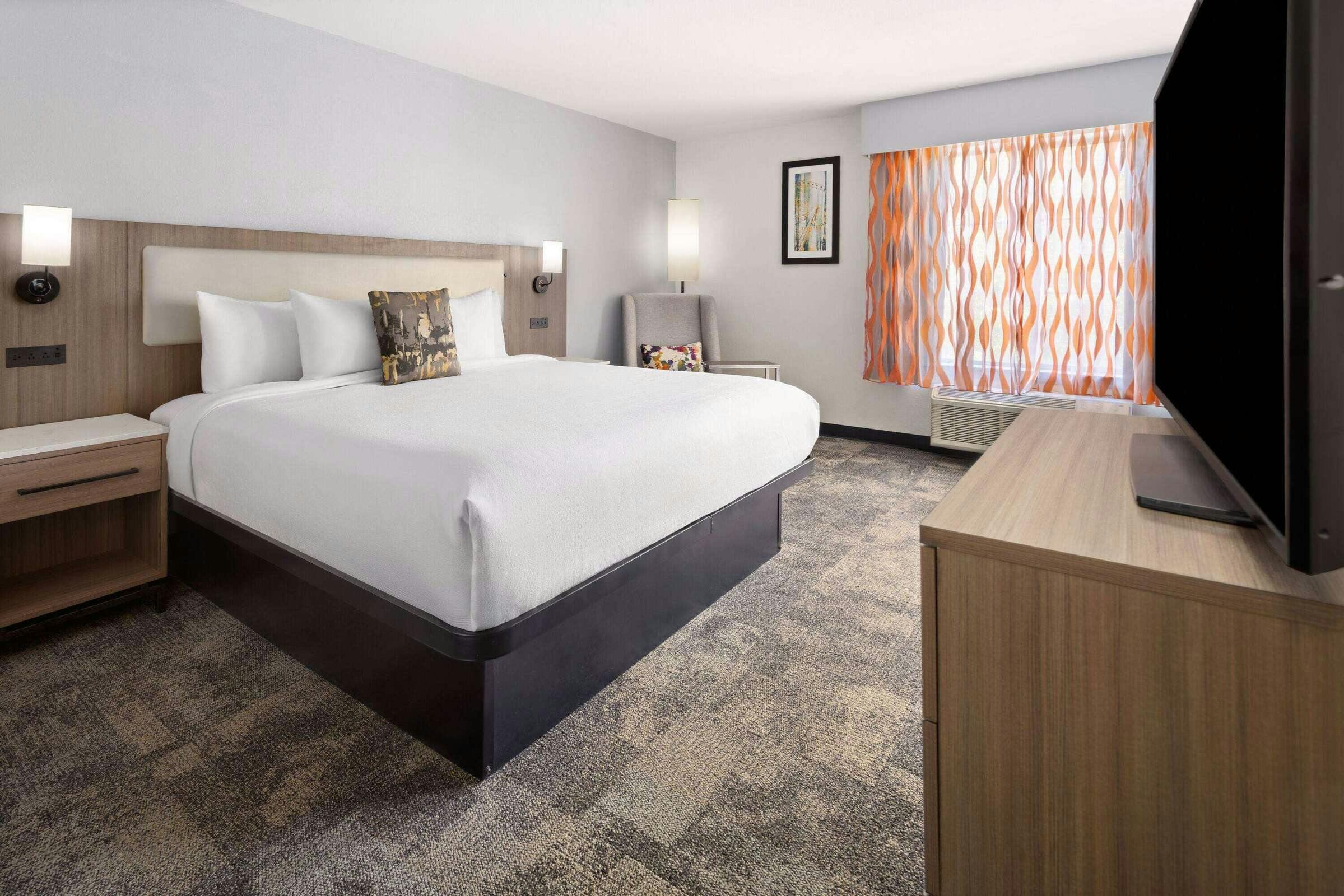 Hotel La Quinta Inn Ste S Newnan photo 3