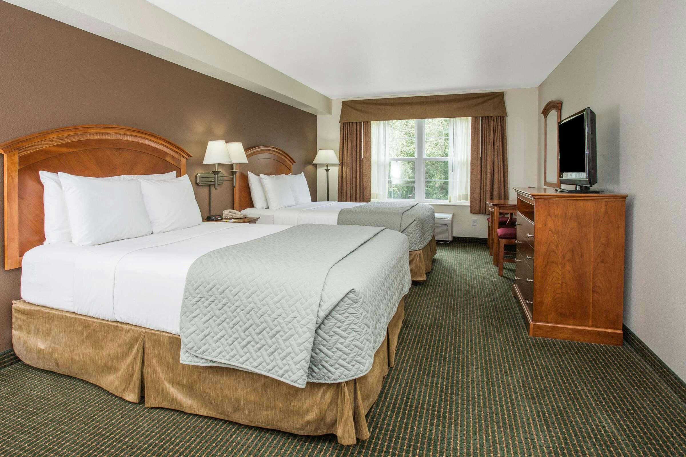 Hotel Days Inn Manitou Springs photo 1