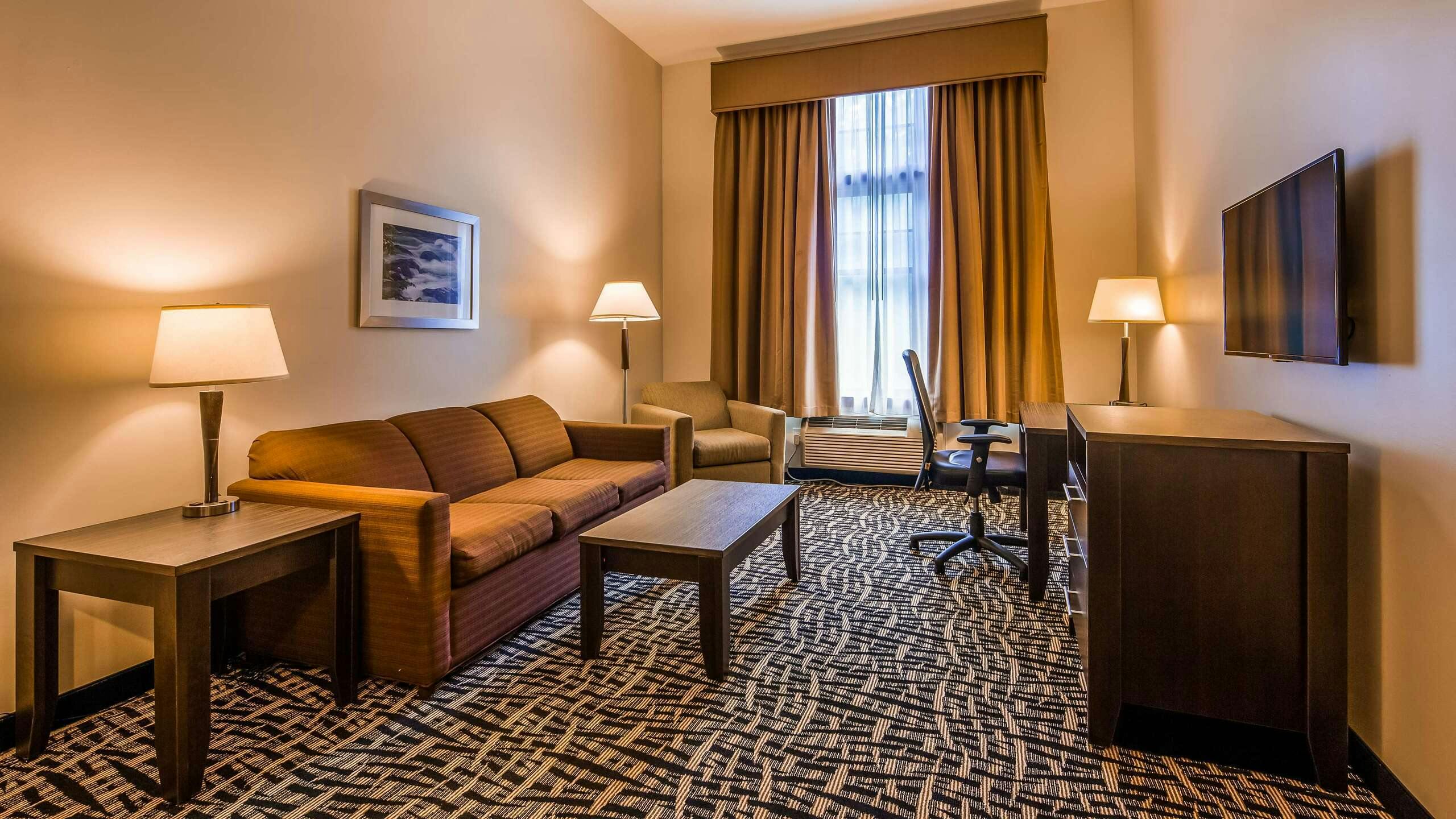 Hotel Best Western Plus The Inn & Suites At The Falls photo 4