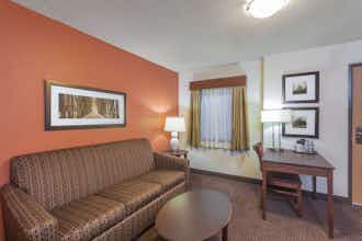 Hotel AmericInn by Wyndham White Bear Lake St. Paul photo 5