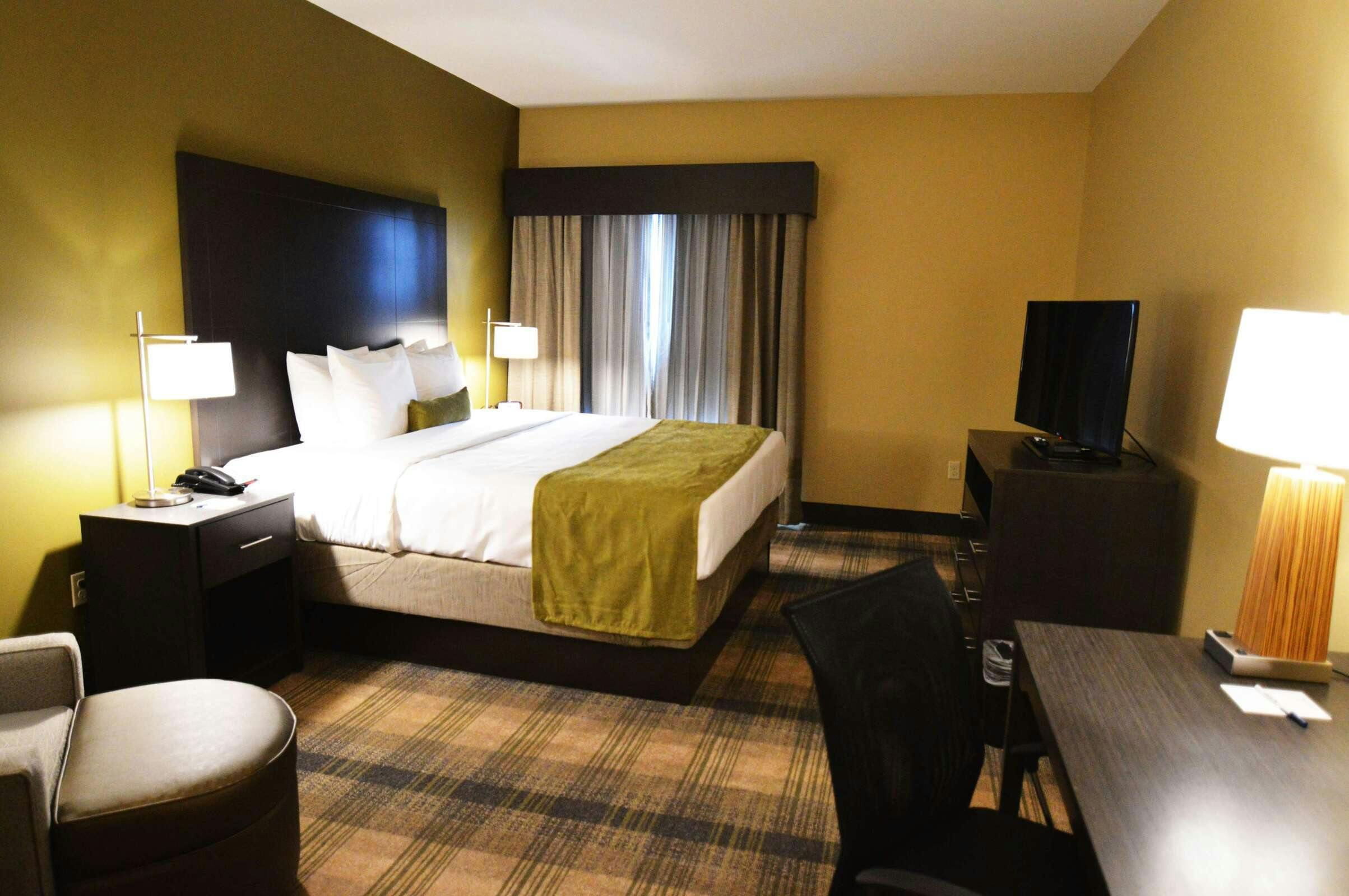 Hotel Best Western Plus New Orleans Airport Hotel photo 1