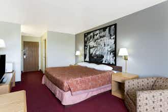 Hotel Super 8 Green River UT photo 4