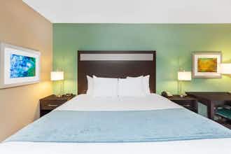 Hotel Baymont Midland Center photo 2