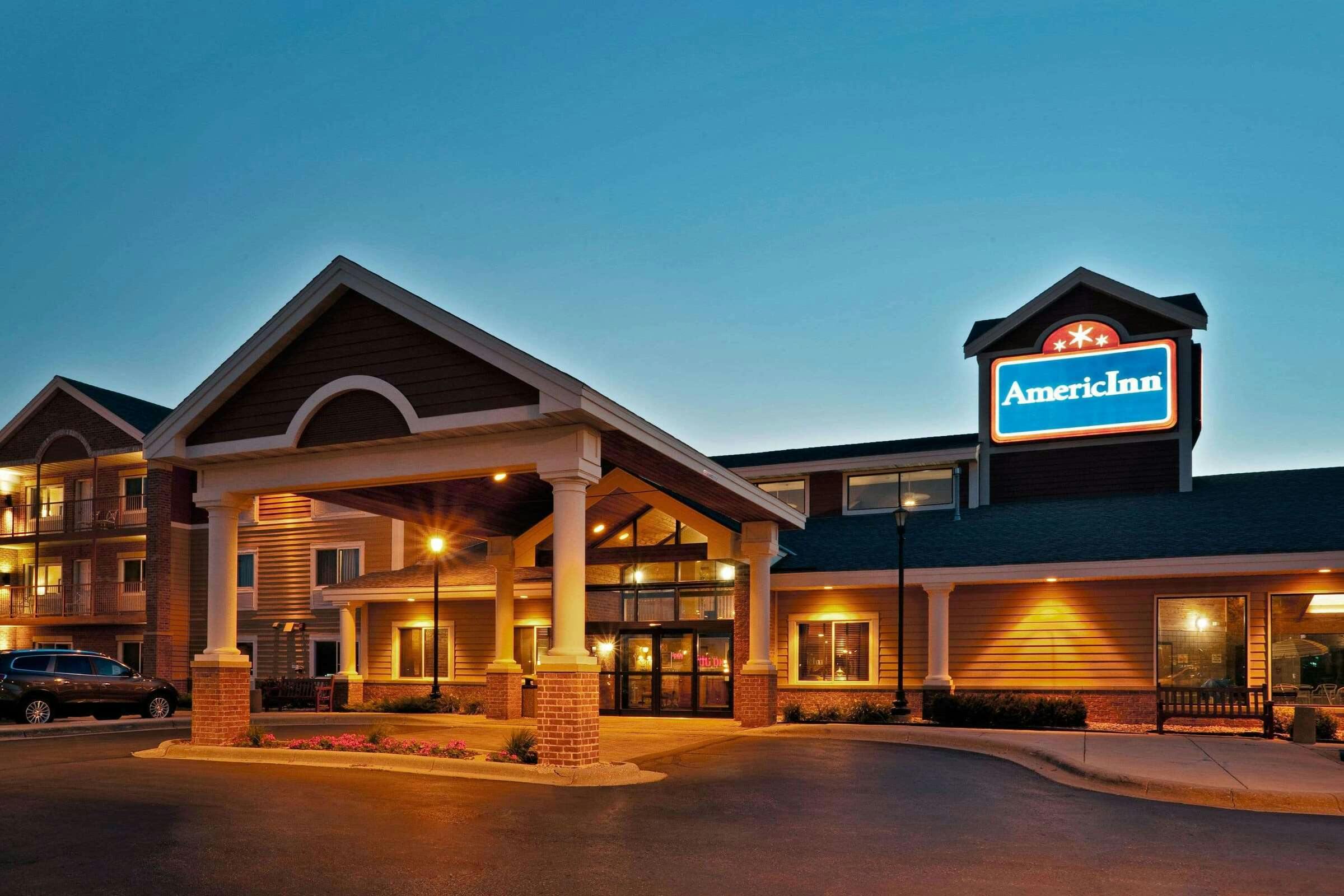 AmericInn Chanhassen