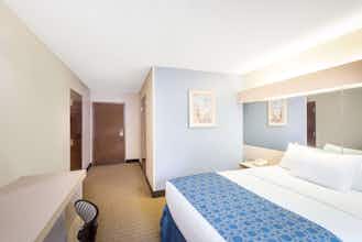 Hotel Microtel Seneca Falls photo 1