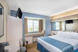 Hotel Microtel Seneca Falls photo 3