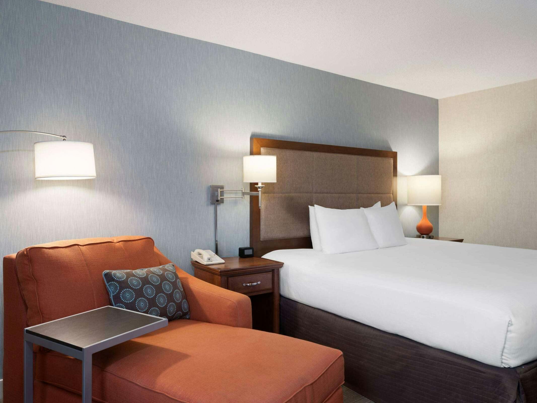 Hotel Wingate St. Louis Airport photo 2