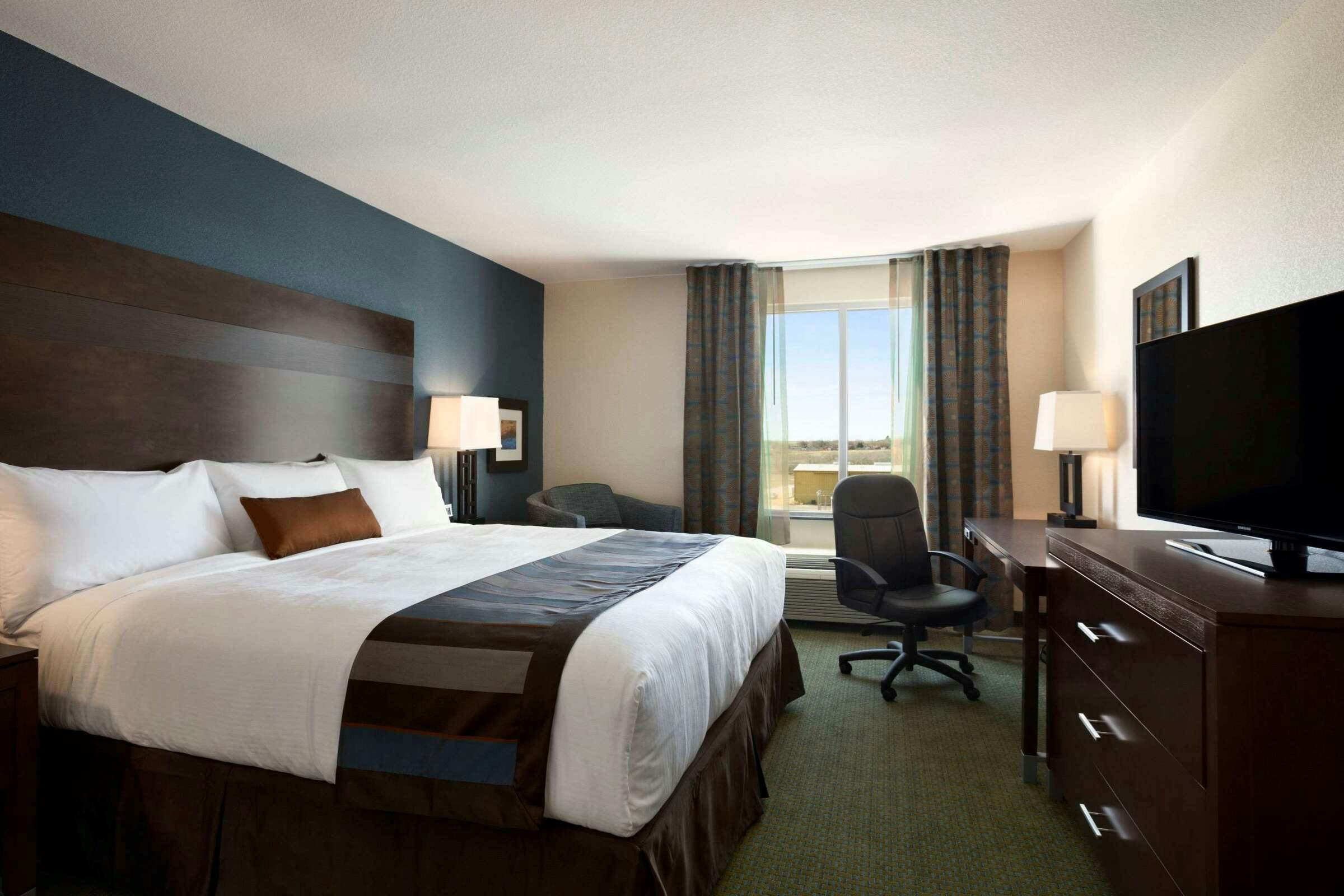 Hotel Wingate by Wyndham Seminole photo 1