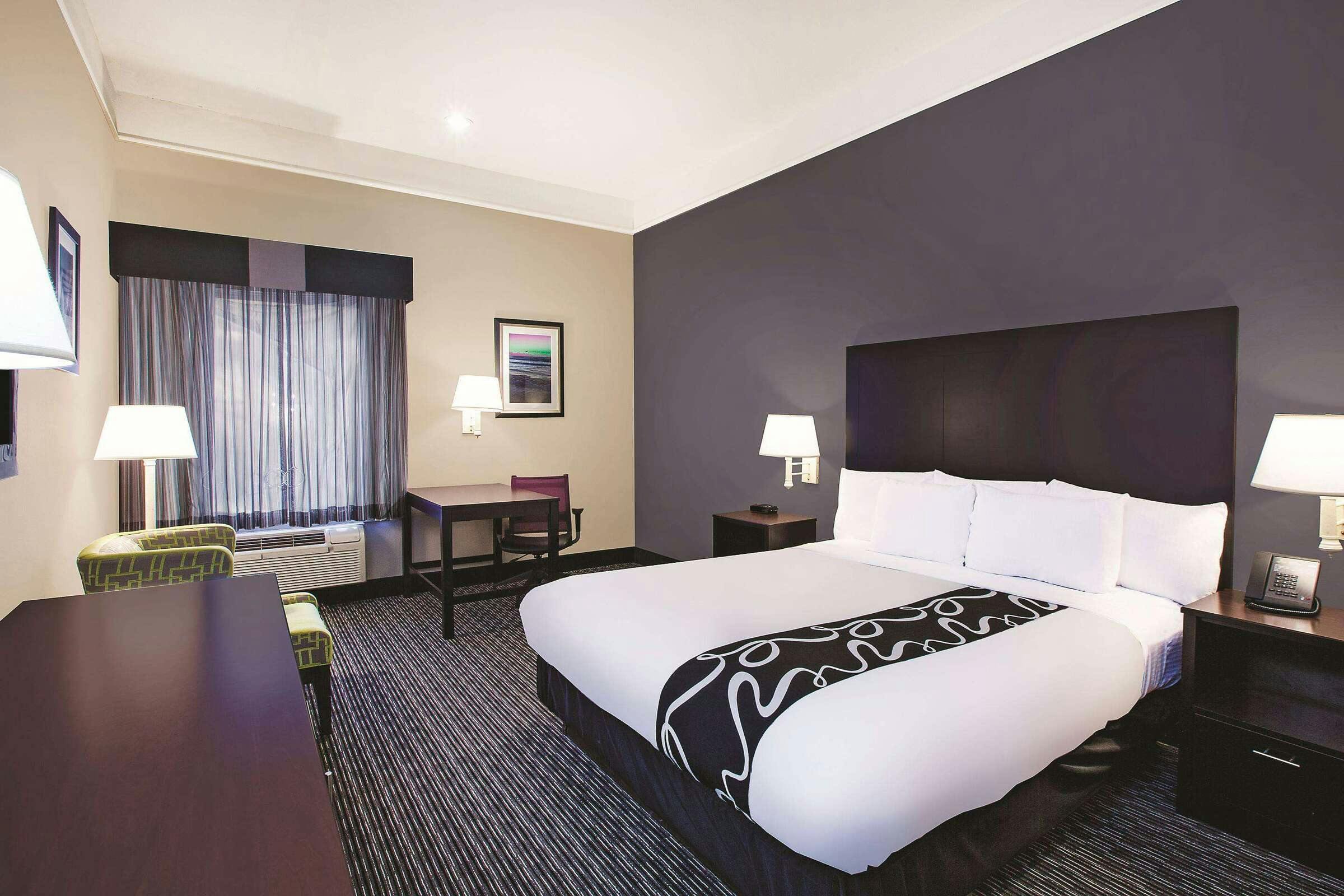 Hotel La Quinta Inn Ste Beaumont W photo 1