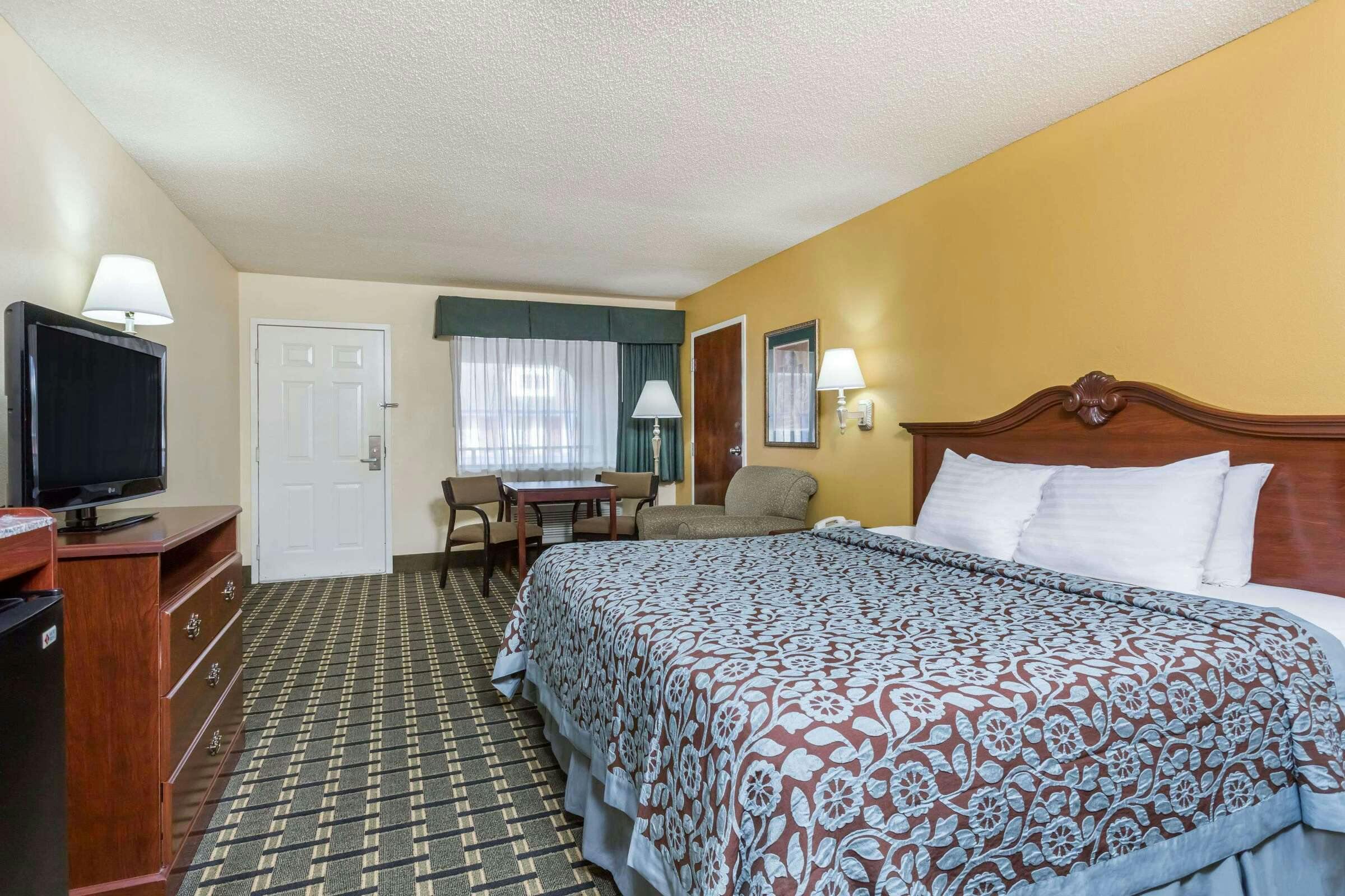 Hotel Days Inn Warner Robins photo 1