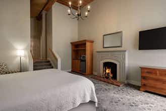 Hotel The Historic Brookstown Inn, Trademark Collection by Wyndham photo 2