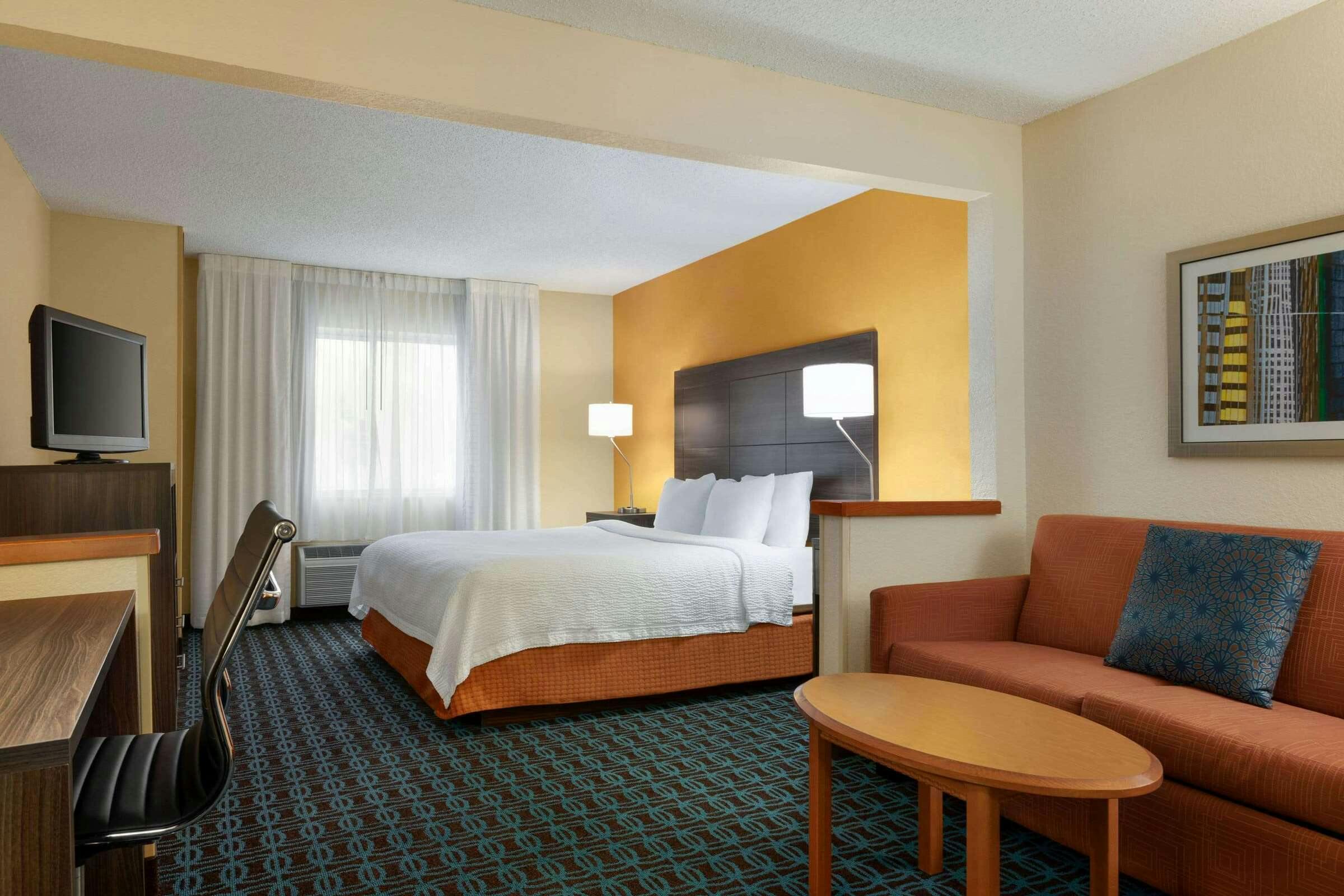 Hotel Baymont Tulsa photo 1