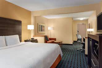 Hotel Baymont Tulsa photo 4