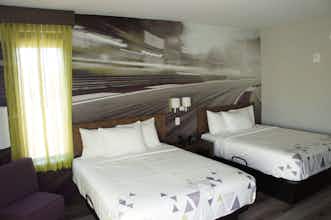 Hotel La Quinta Braselton photo 1