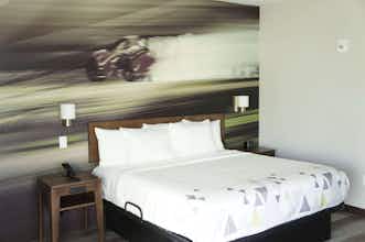 Hotel La Quinta Braselton photo 4