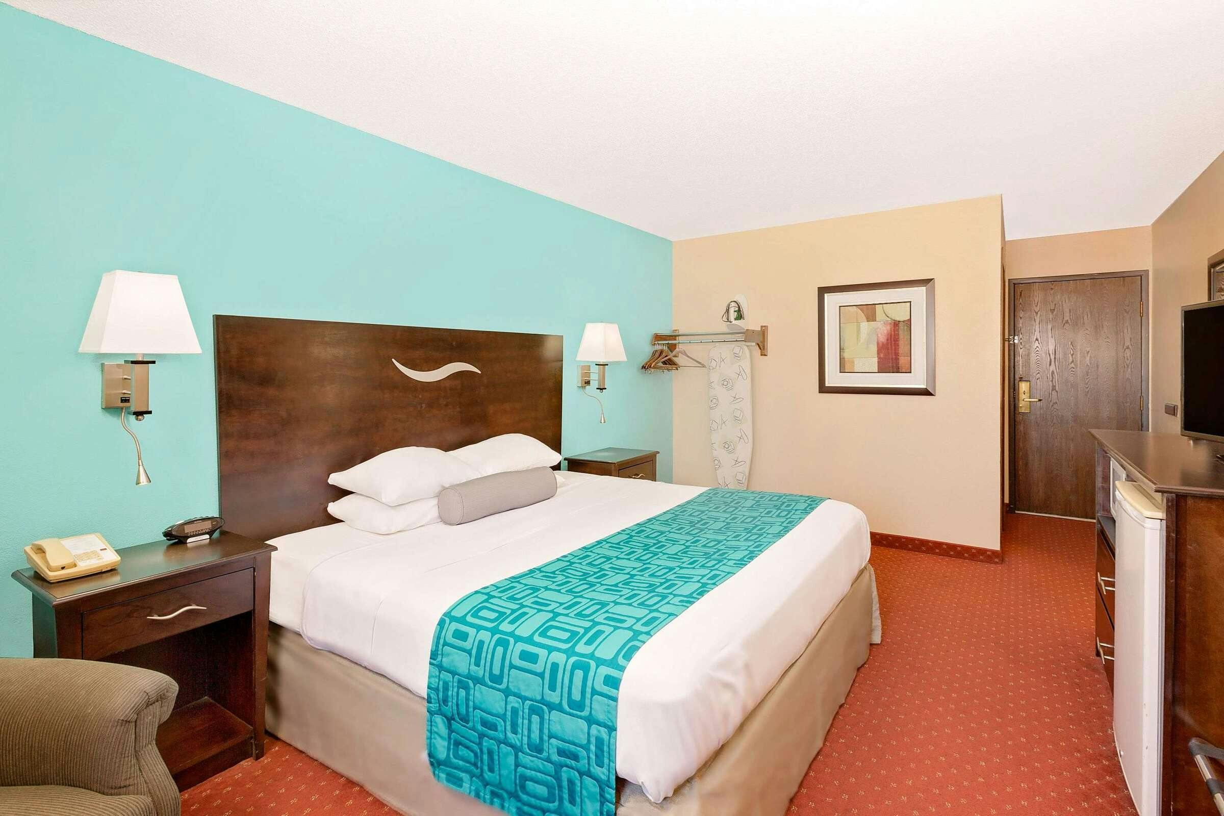 Hotel Howard Johnson Waterloo/Cedar photo 1