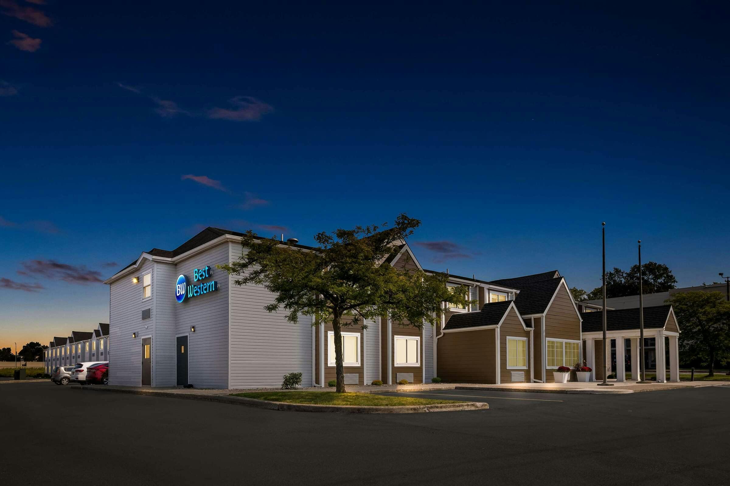 Eva Hotel Buffalo Airport, Bw Signature Collection