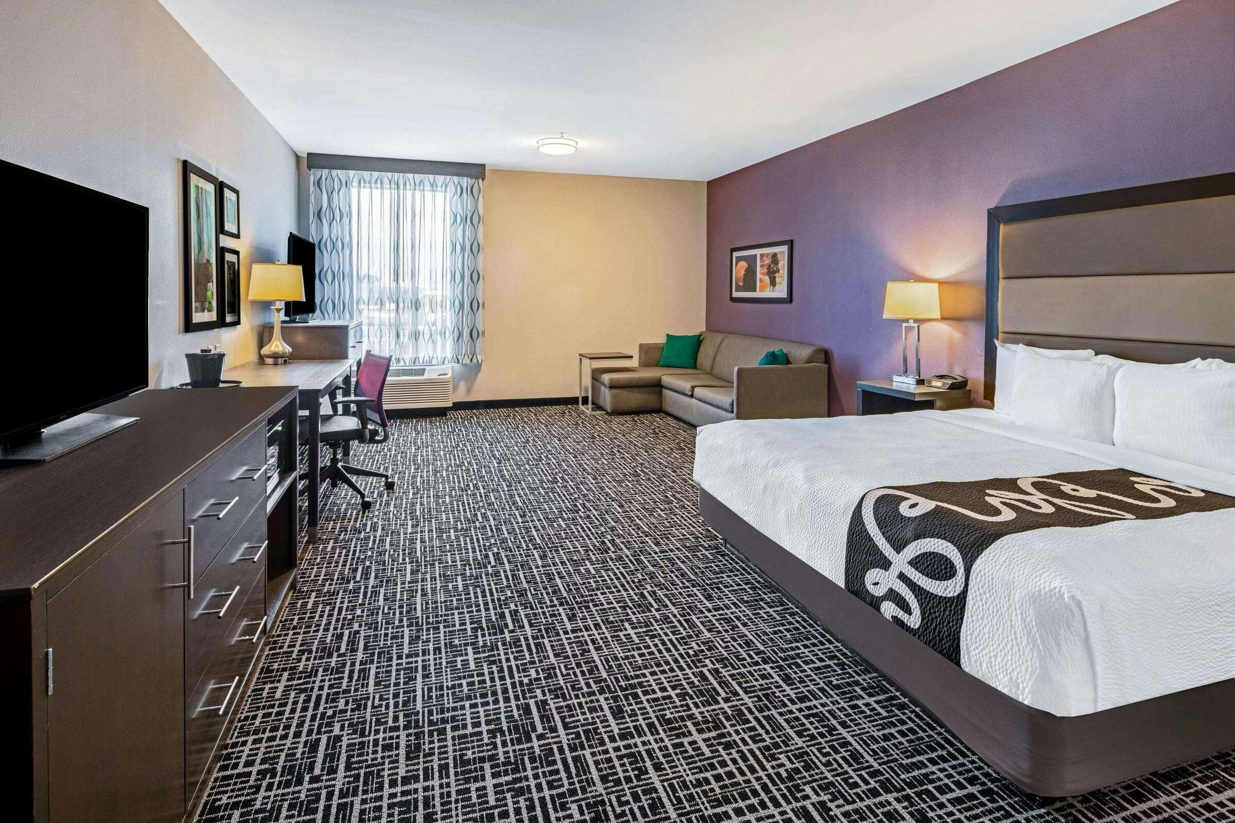 Hotel La Quinta Inn Suites McAllen photo 2