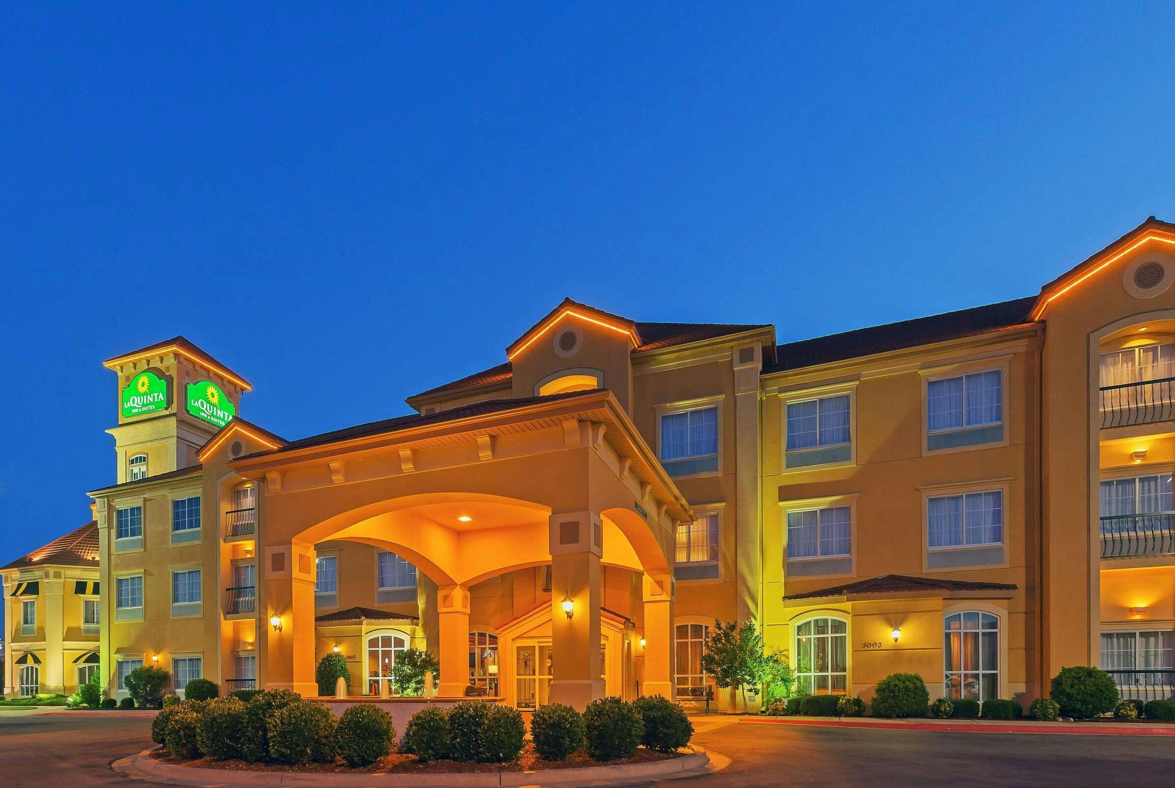 La Quinta Inn & Suites by Wyndham OKC North - Quail Springs