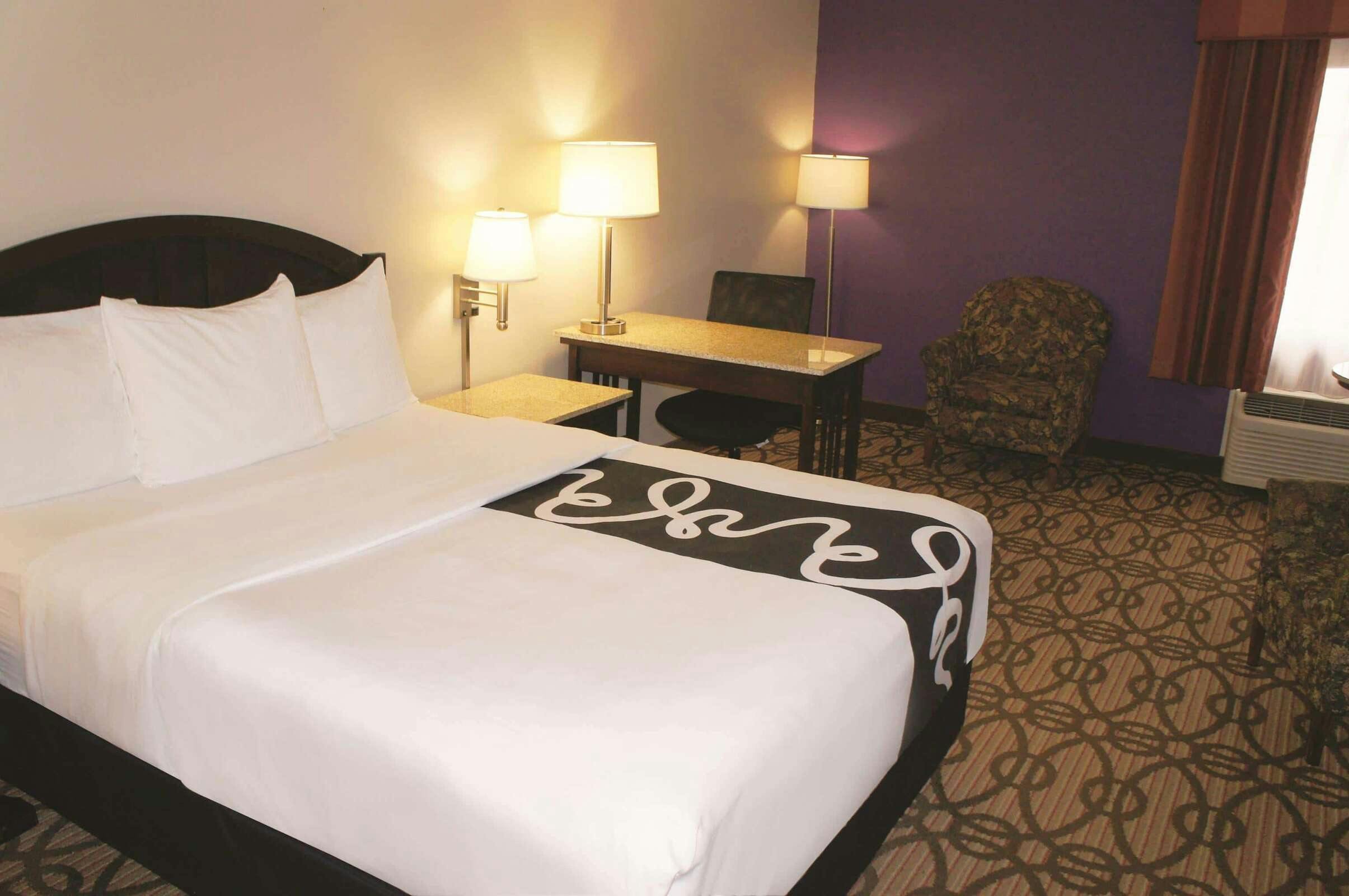 Hotel La Quinta InnSte Springfield S photo 4