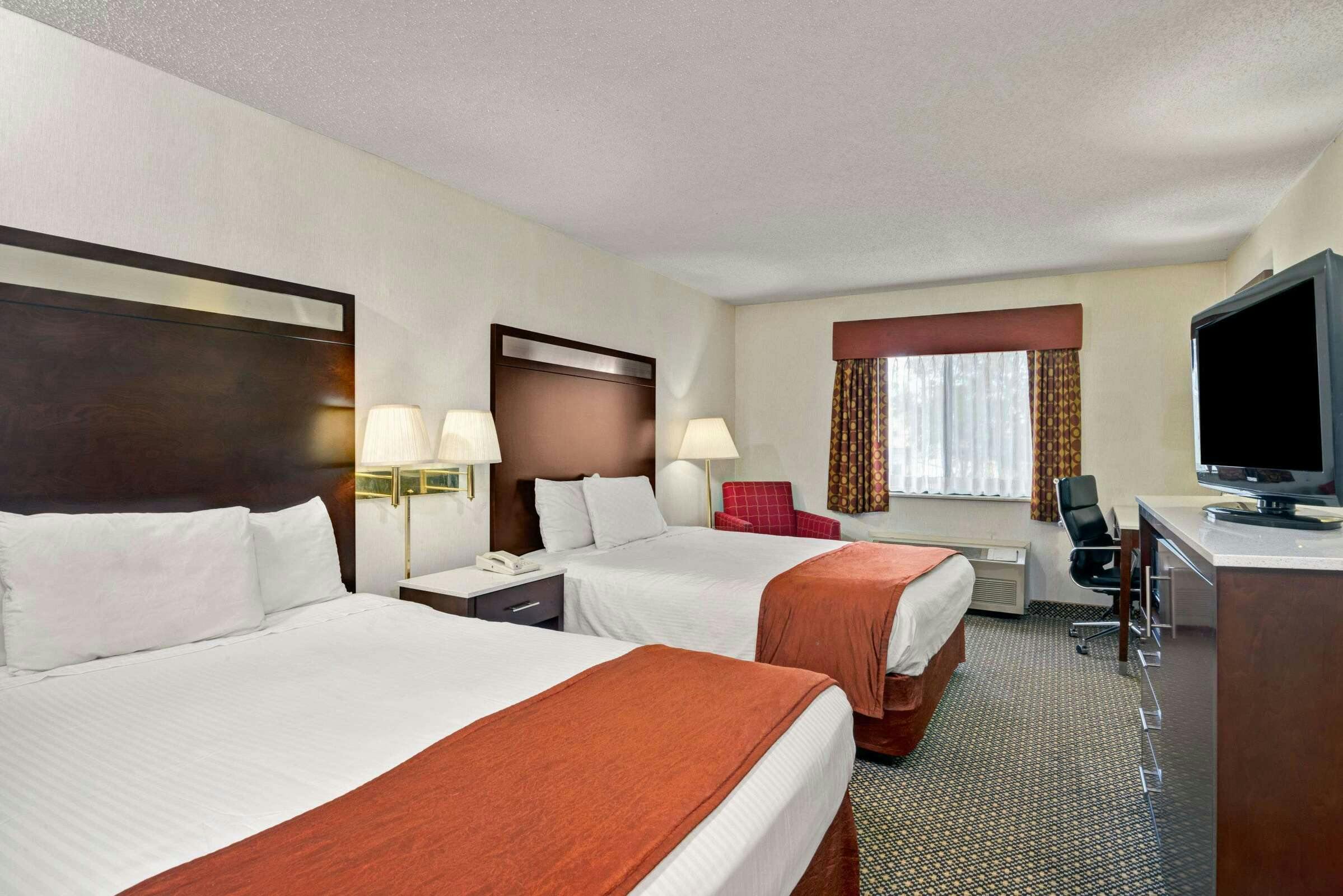 Hotel Baymont Washington Court House photo 4