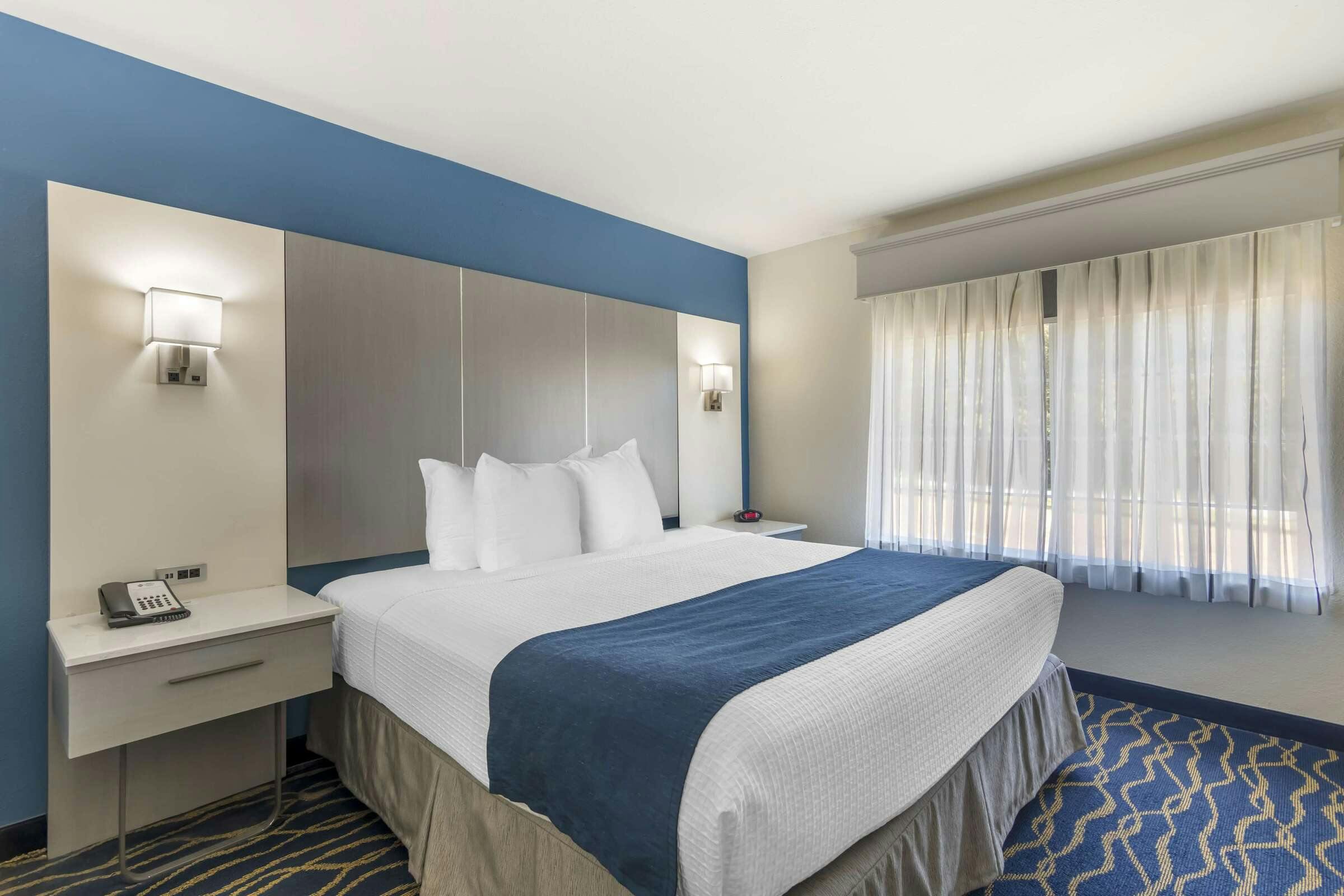 Hotel Best Western Plus Lake Lanier Gainesville Hotel & Suites photo 3