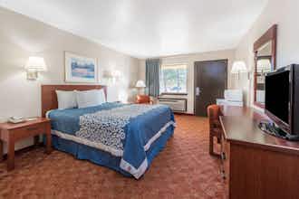 Hotel Days Inn Russell photo 2