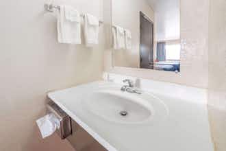 Hotel Days Inn Russell photo 5
