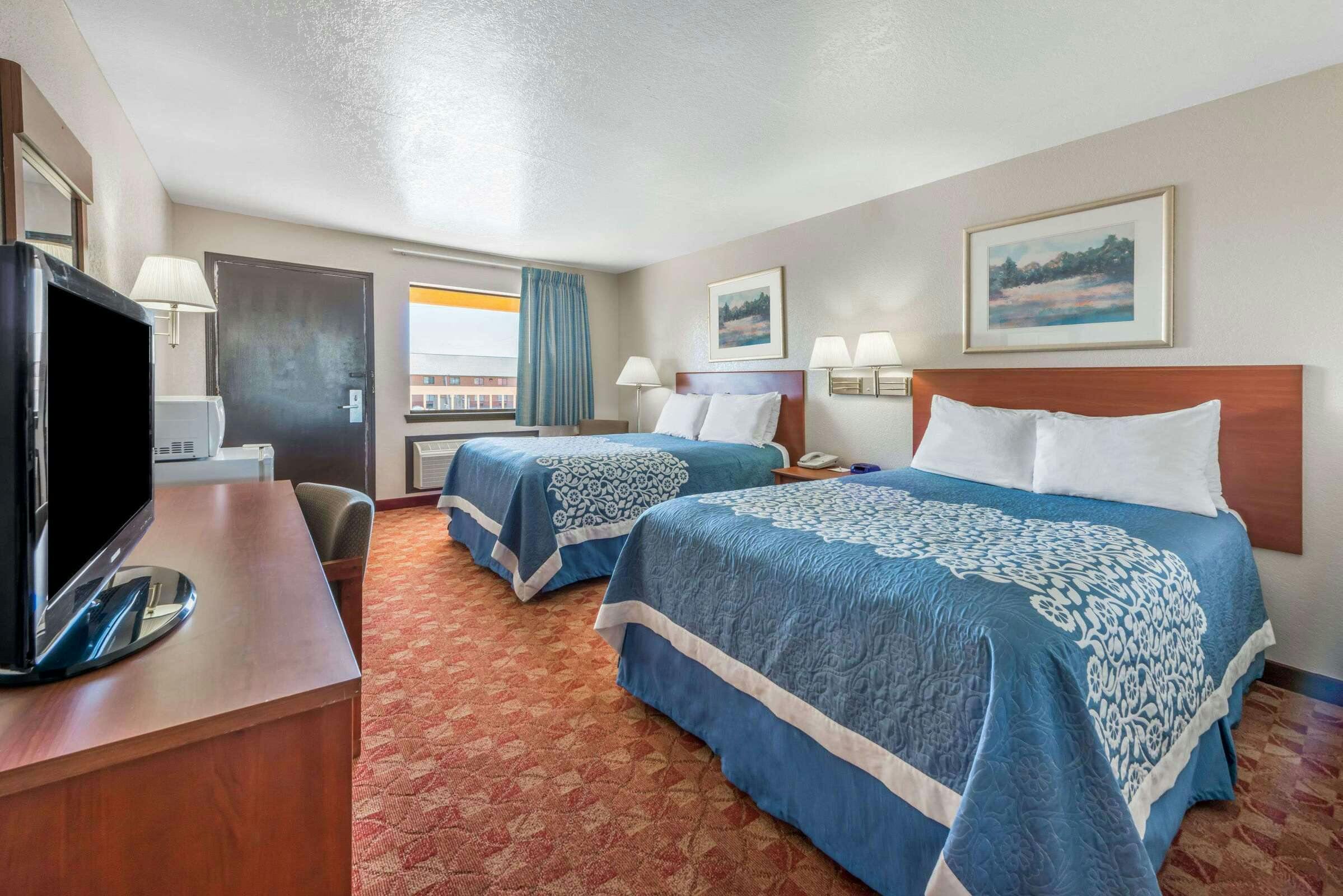 Hotel Days Inn Russell photo 3