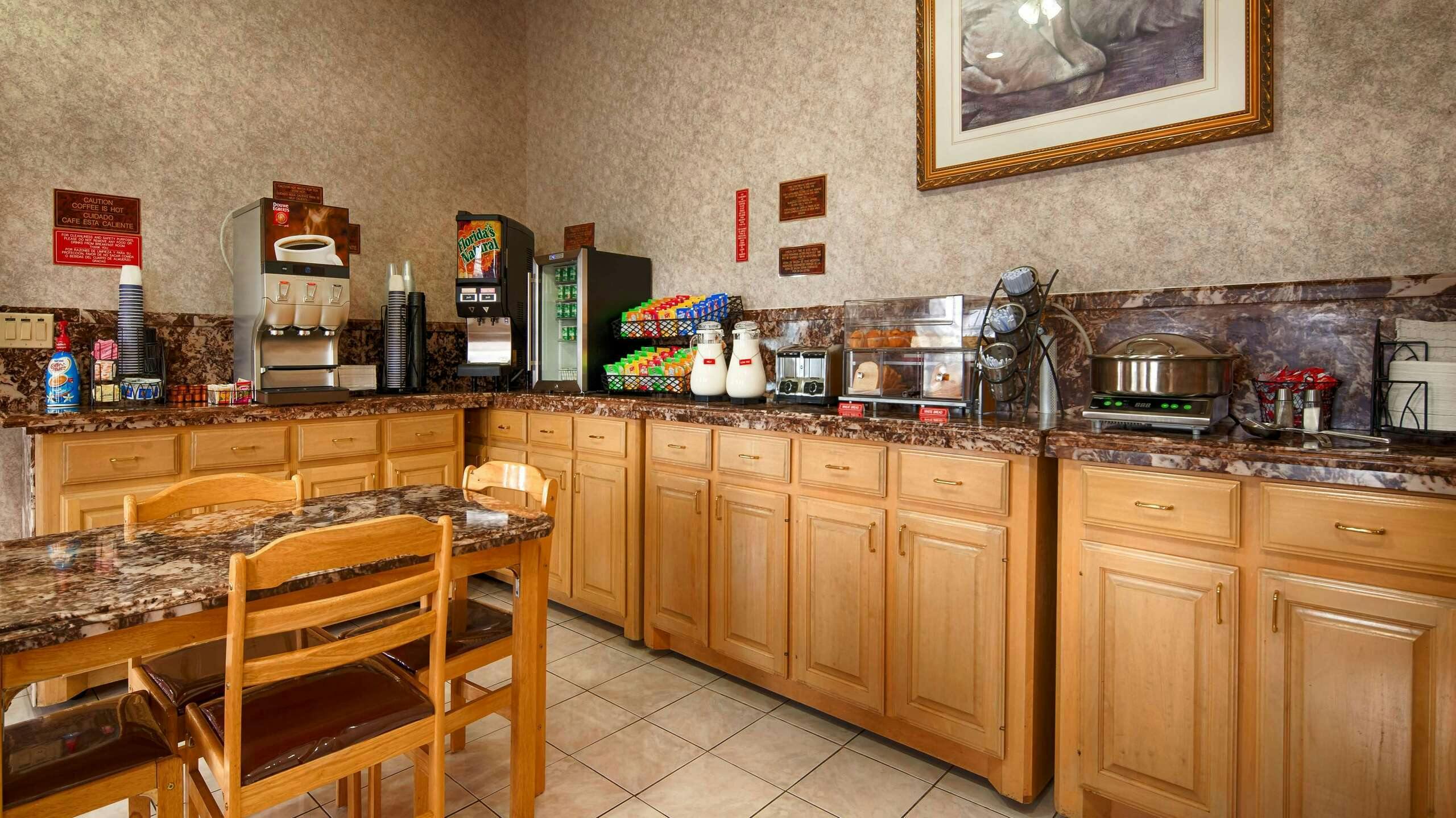 Hotel SureStay Hotel By Best Western Mission photo 5