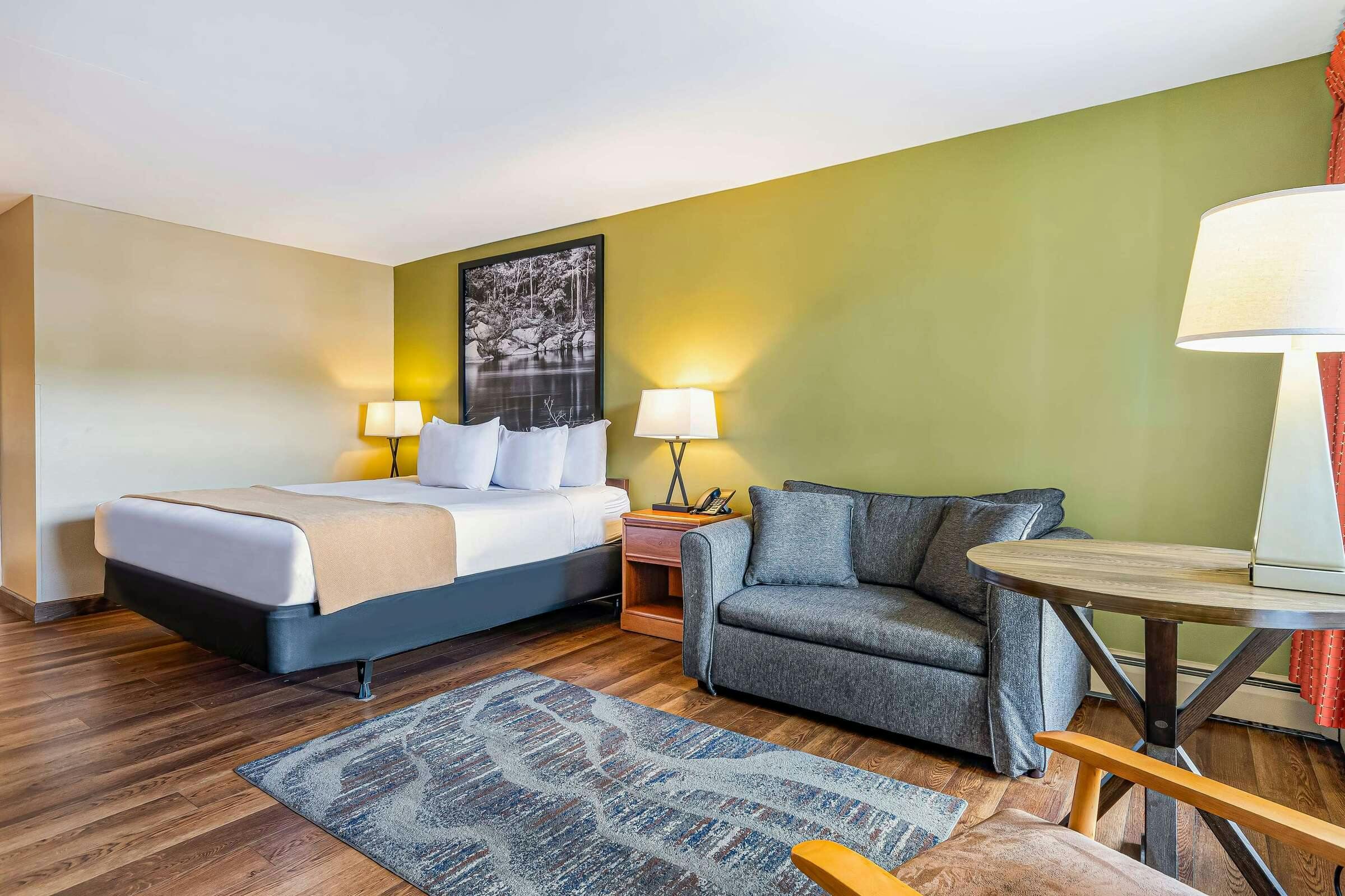 Hotel Super 8 by Wyndham Lake George/Downtown photo 4