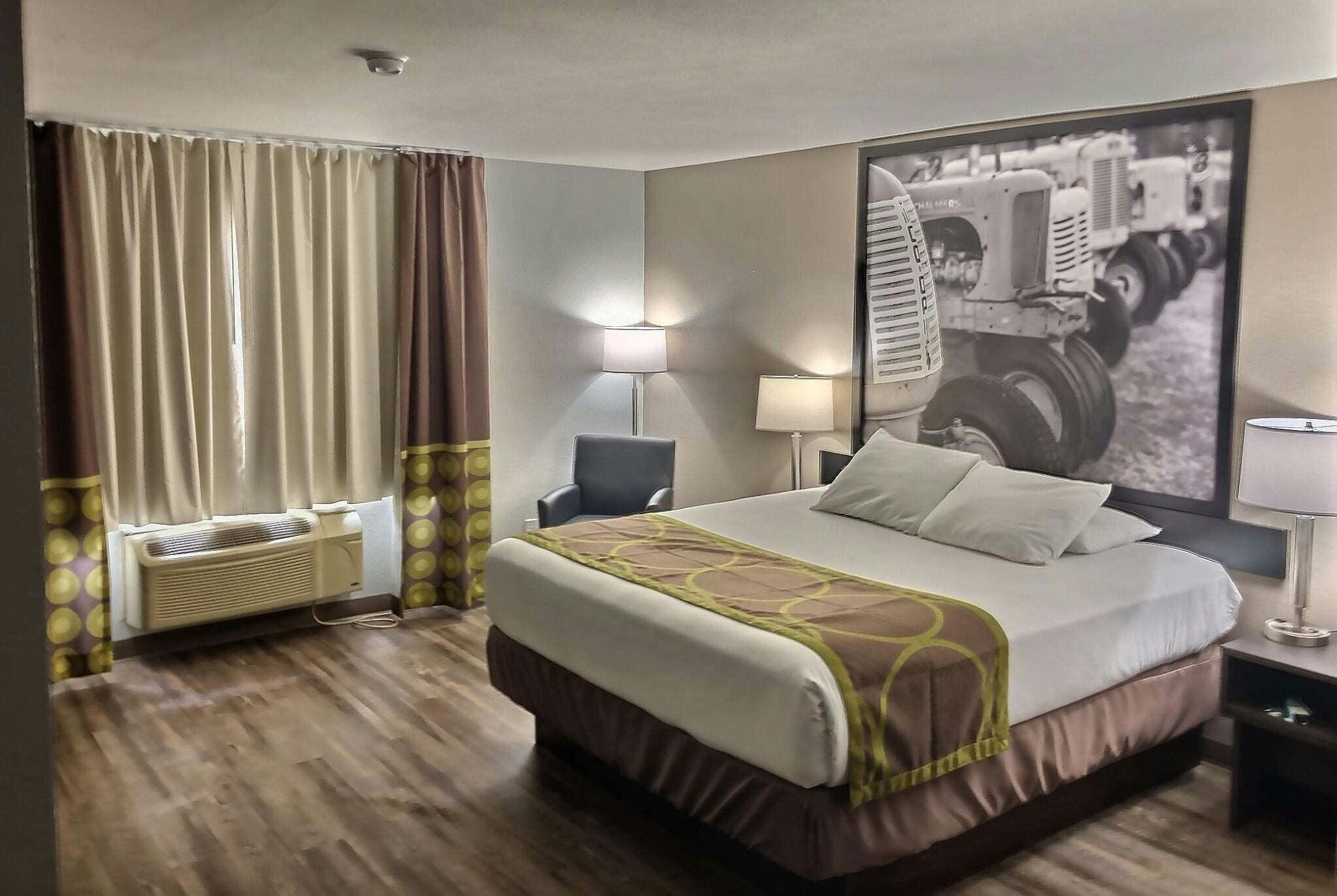 Hotel Super 8 by Wyndham Georgetown photo 2