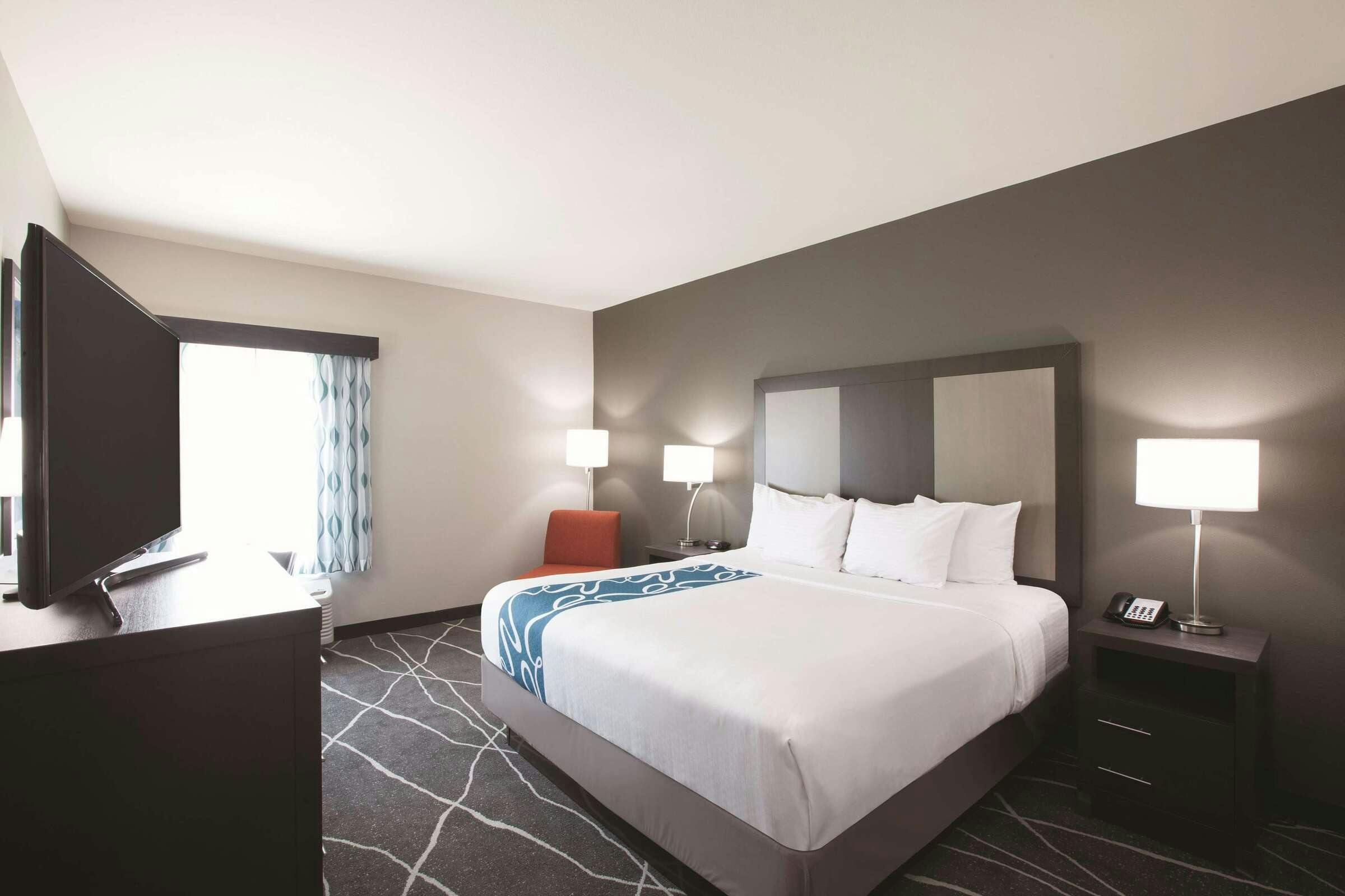 Hotel La Quinta Inn & Suites by Wyndham Tulsa Broken Arrow photo 2