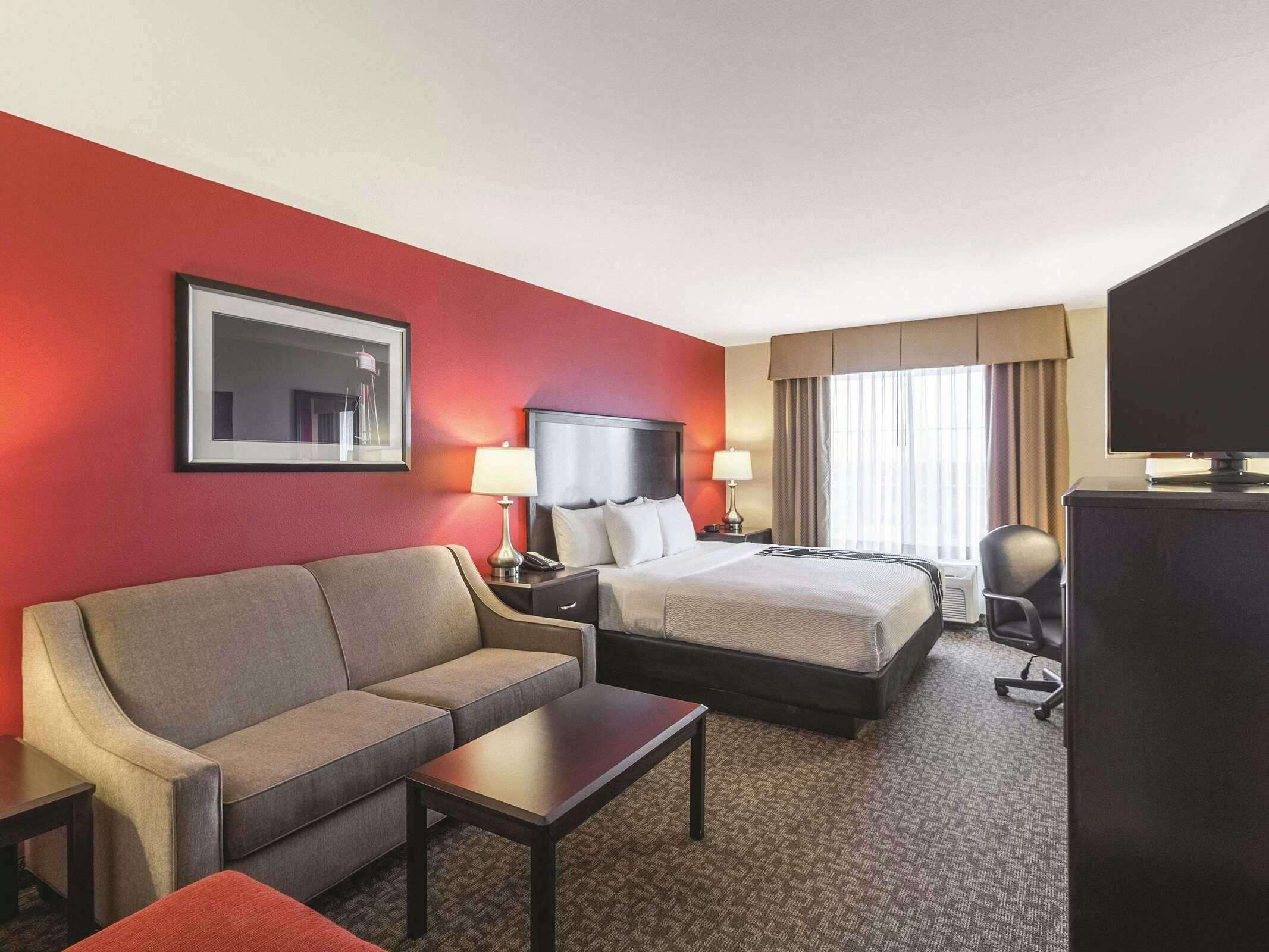 Hotel La Quinta Inn & Suites by Wyndham Fargo-Medical Center photo 5