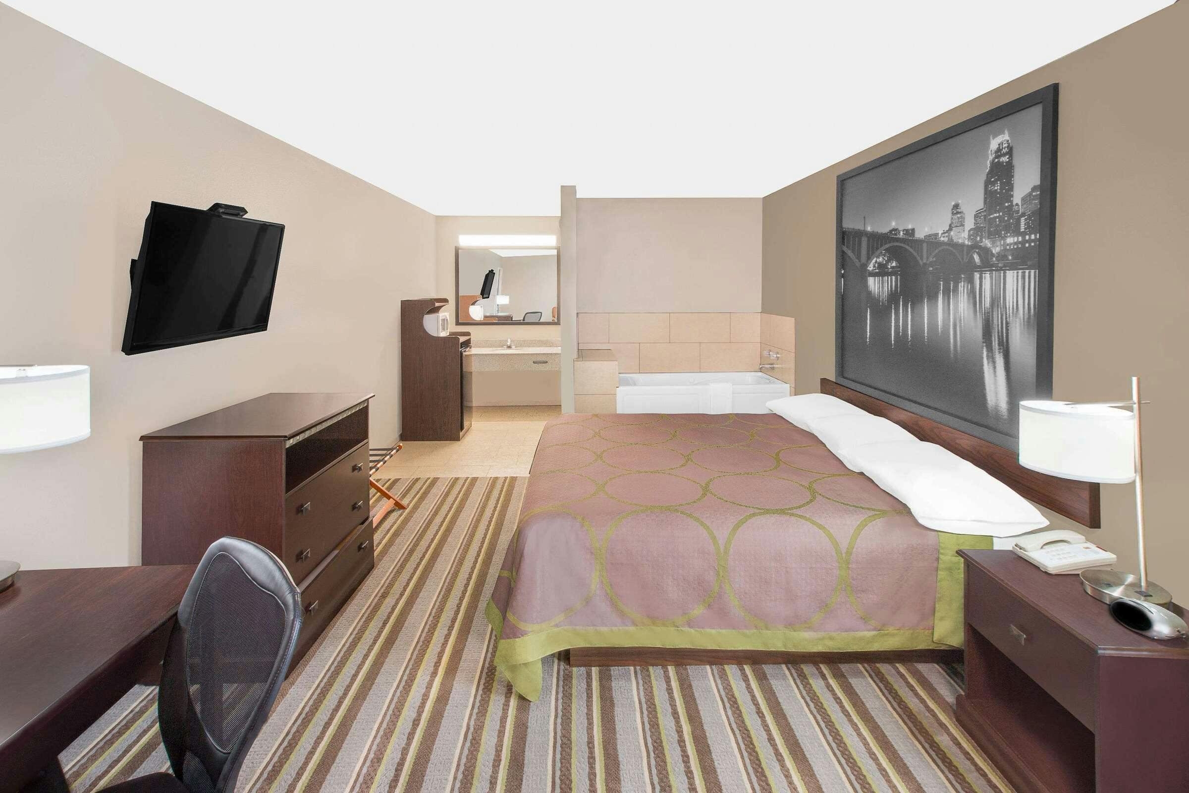 Hotel Super 8 by Wyndham Bay St. Louis photo 2