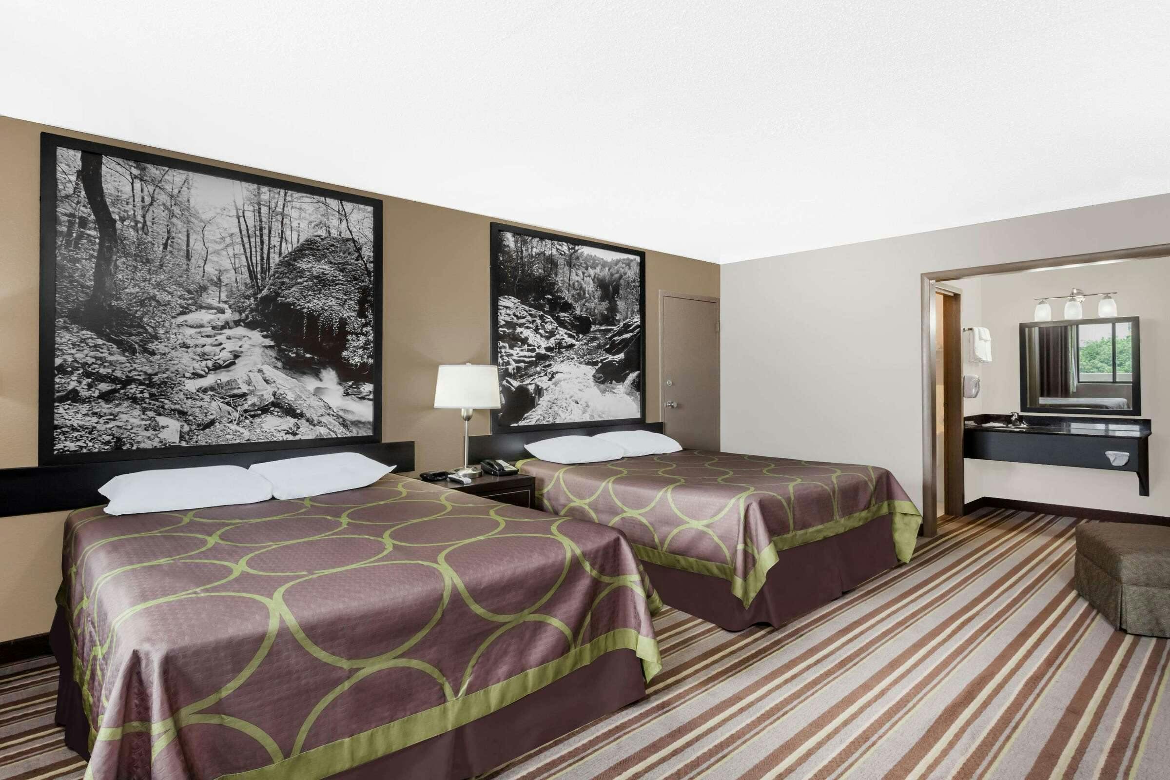 Hotel Super 8 - Monteagle TN photo 4