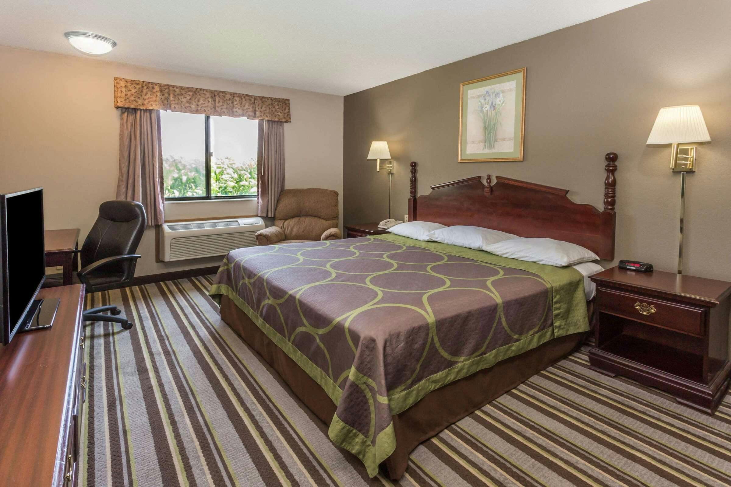 Hotel Super 8 Yorkville IL photo 1