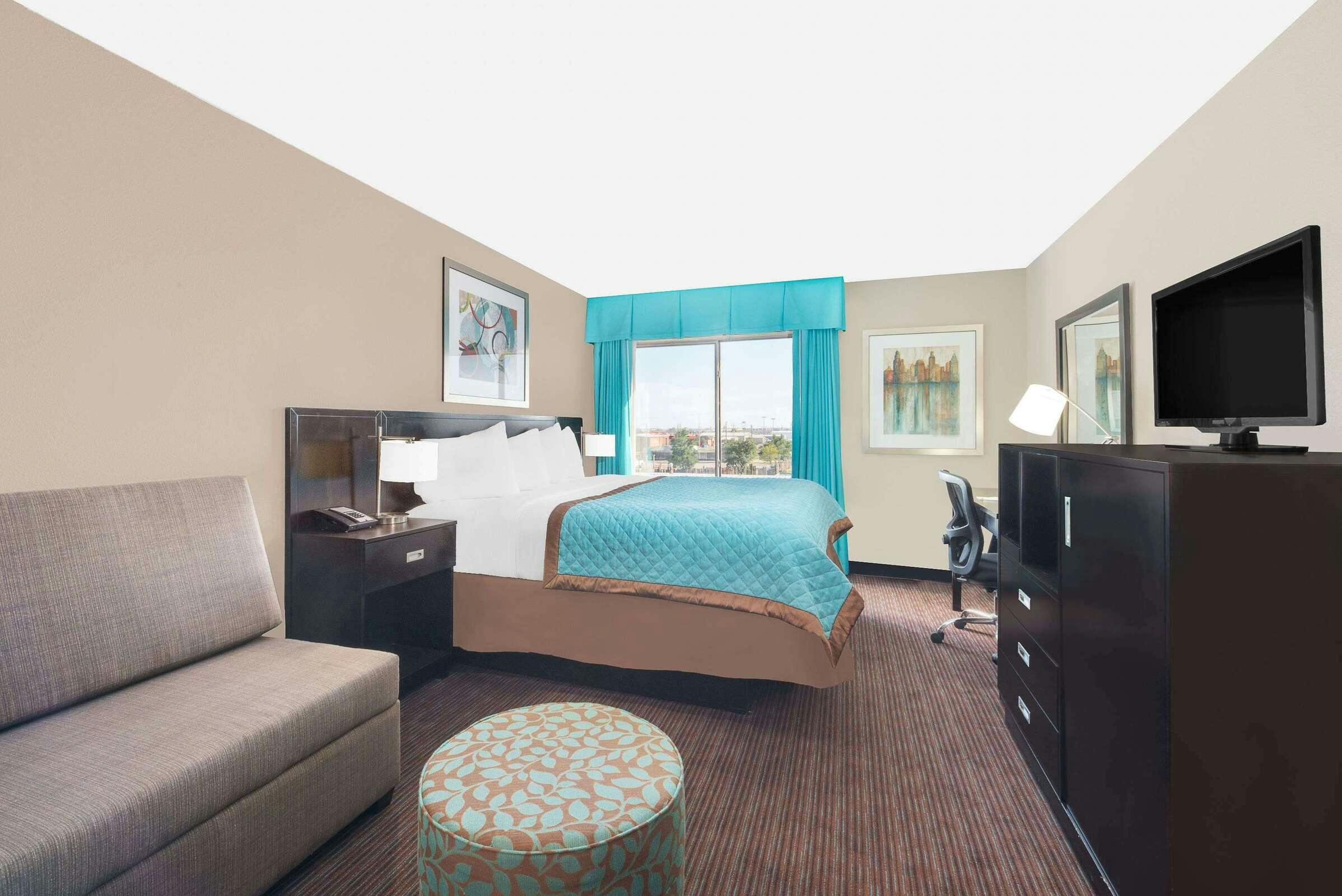Hotel Wyndham Garden Midland photo 1