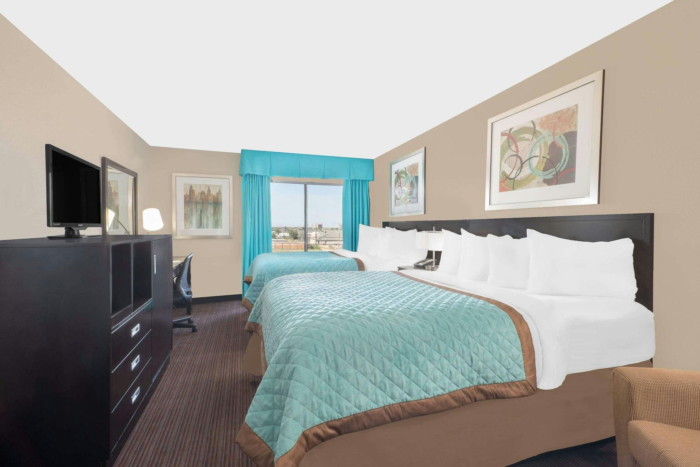 Hotel Wyndham Garden Midland photo 4